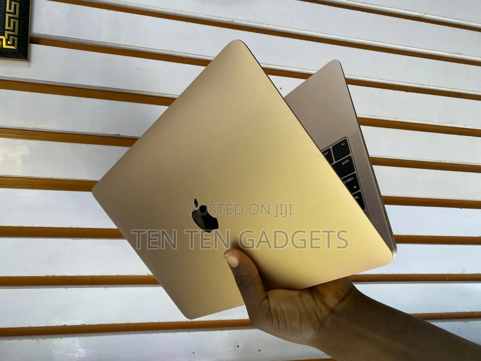 Laptop Apple MacBook Air 2018 8GB Intel Core i5 SSD 256GB