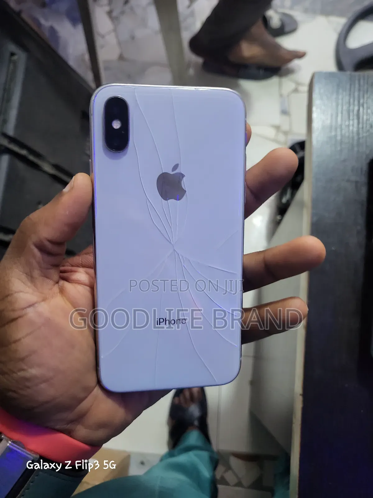 Apple iPhone X 64 GB White