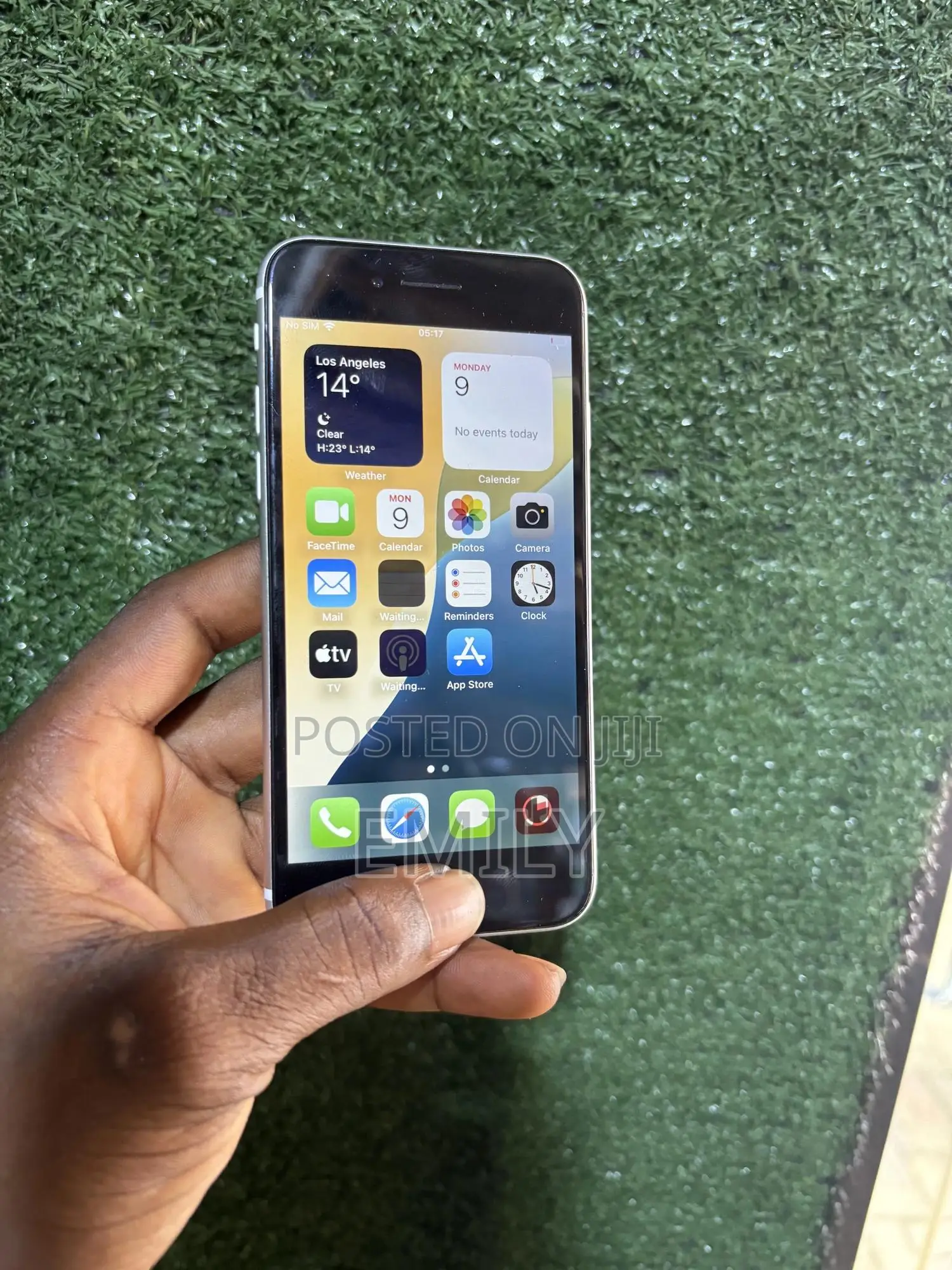 Apple iPhone SE (2022) 64 GB White