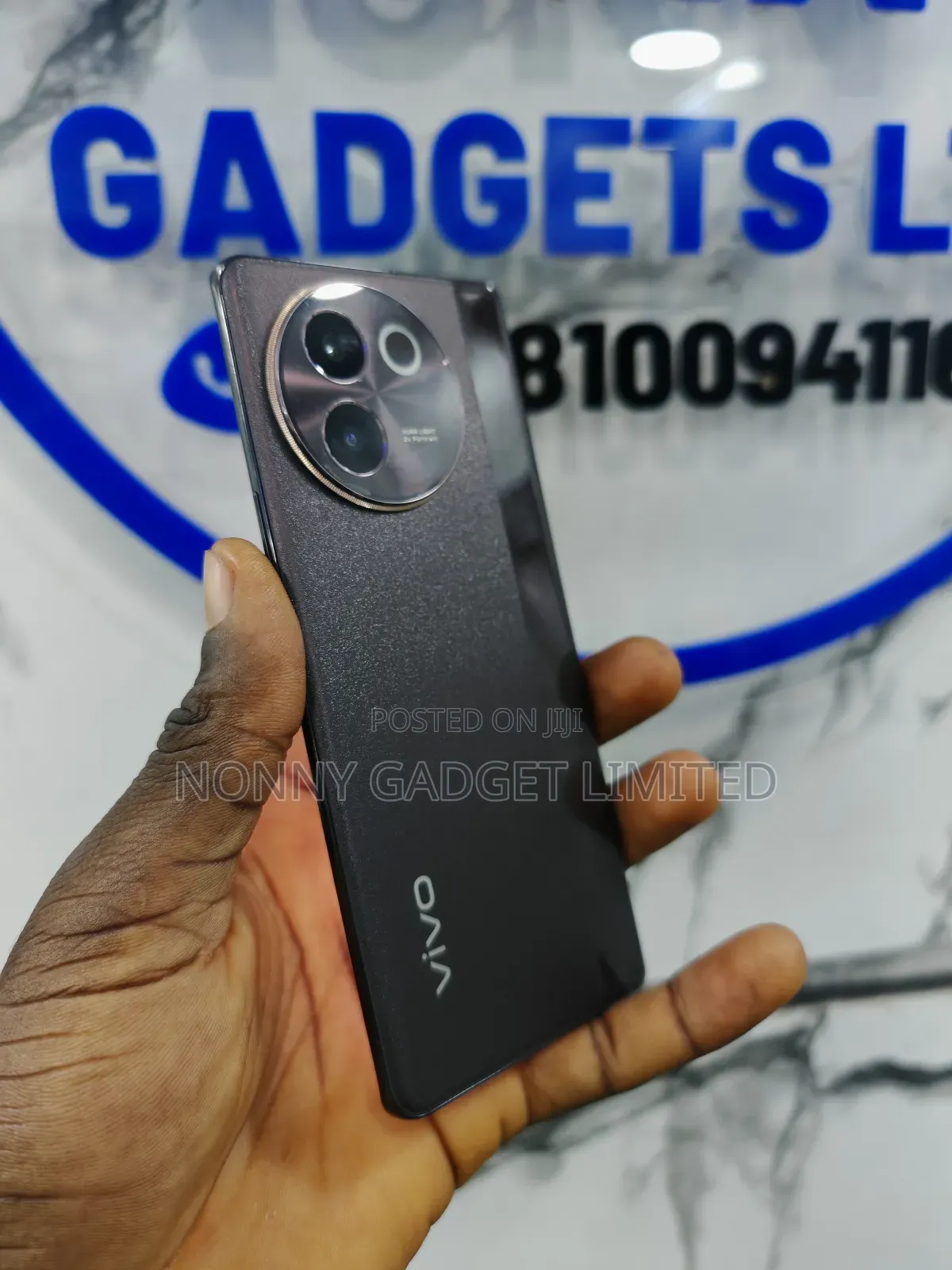 Vivo V30e 256 GB Red