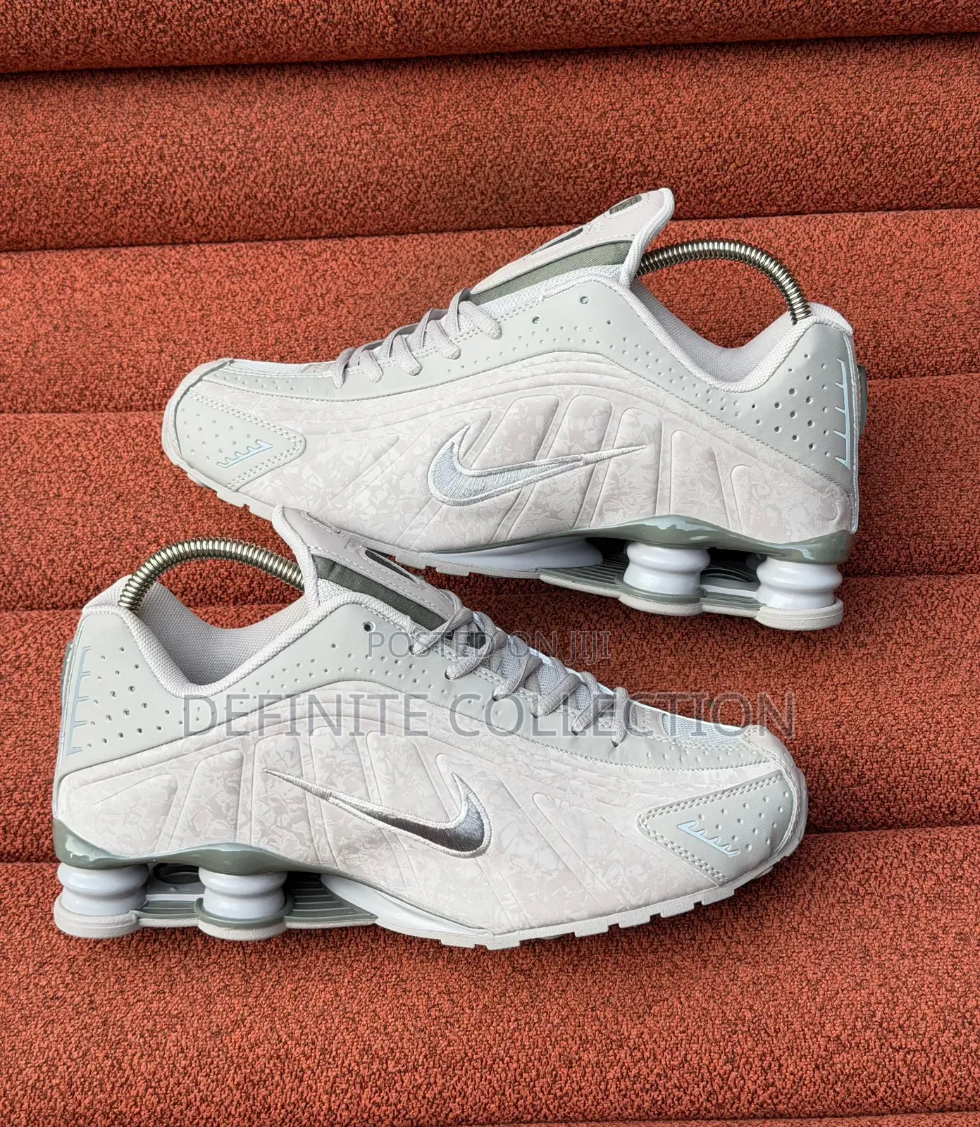 Nike Men Shox R4 Sneakers