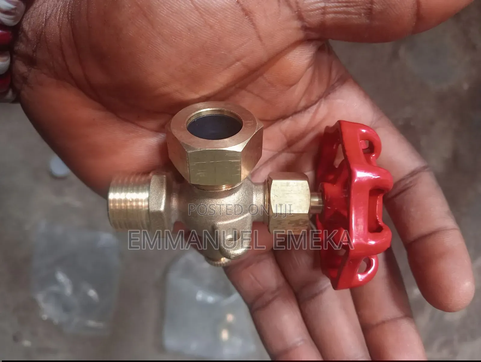 1/2′′ BSP Level Gauge Valve With Handwheel