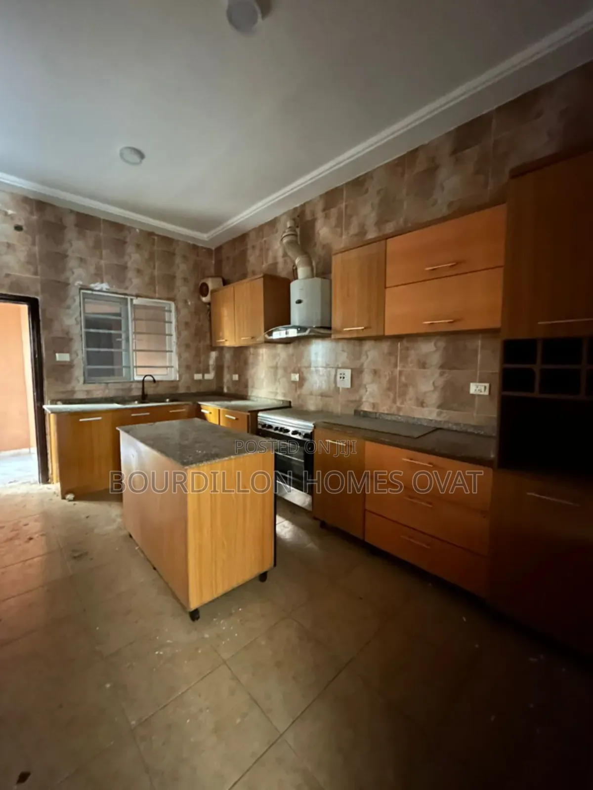 4bdrm Duplex in Ologolo Lekki Lagos for rent