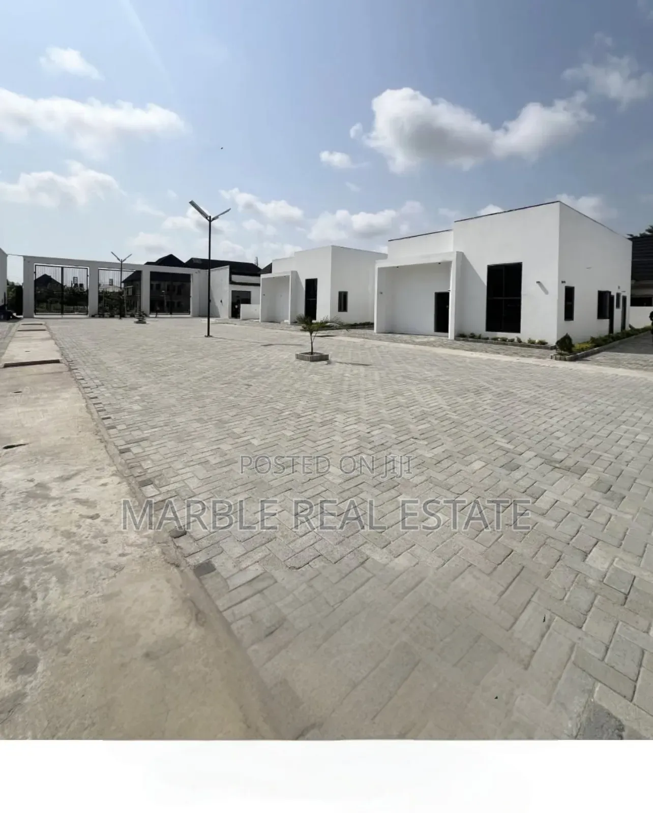 C of O Land With Lakeview Inside Mowe Golf Estate