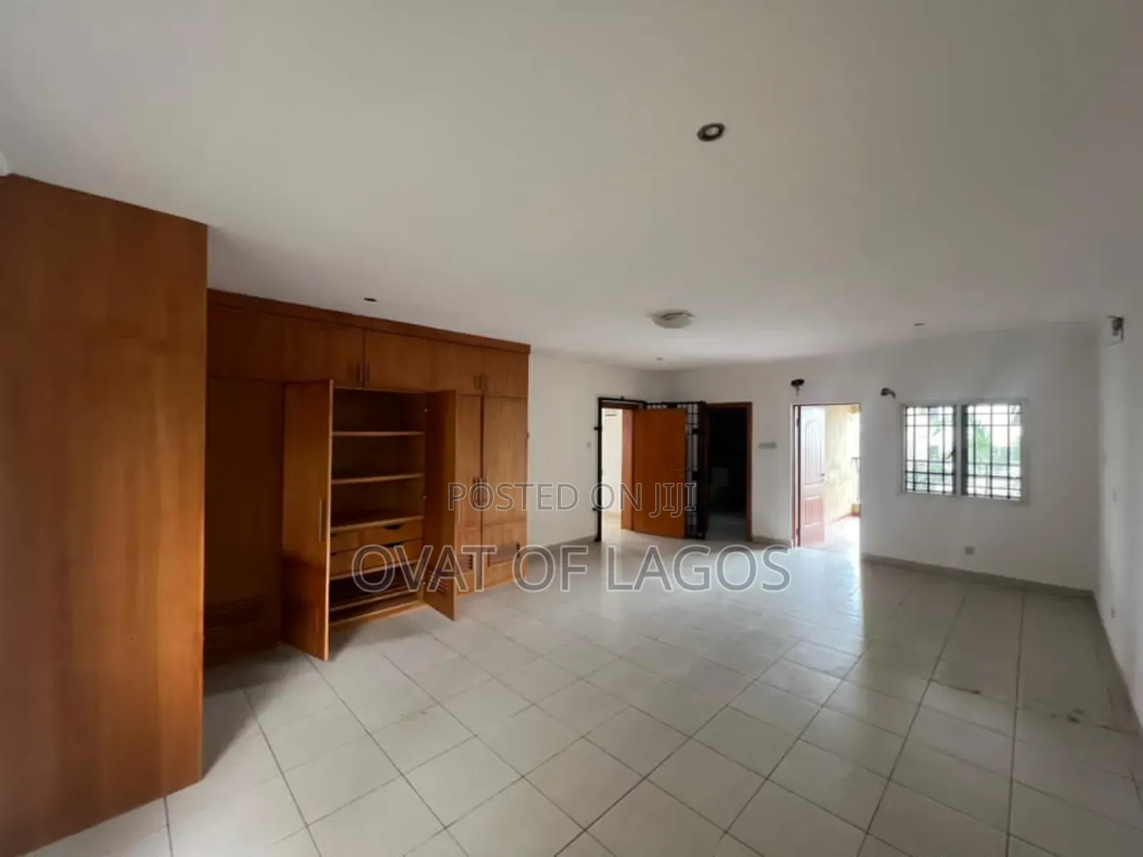 3bdrm Maisonette in Lekki Phase 1 for rent