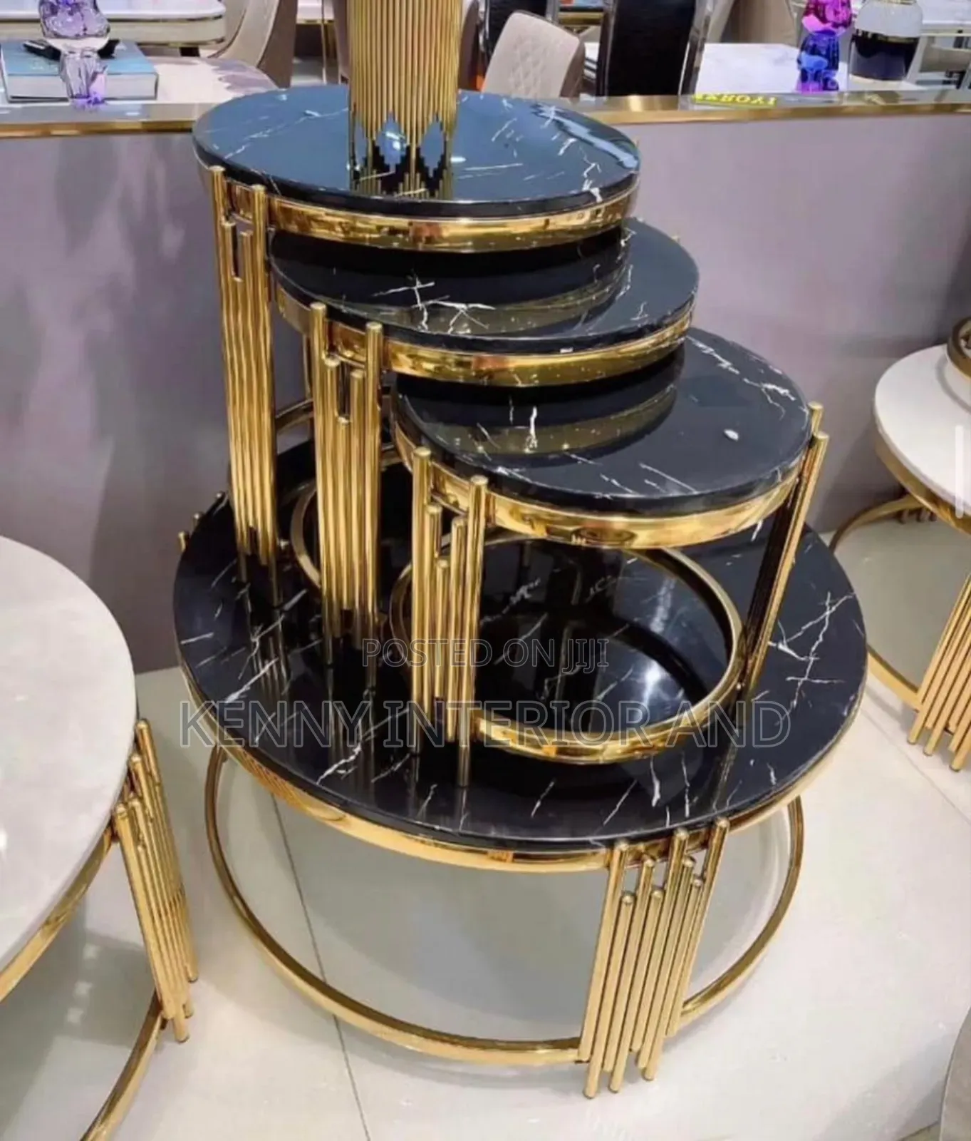Center Table With the Side Stools