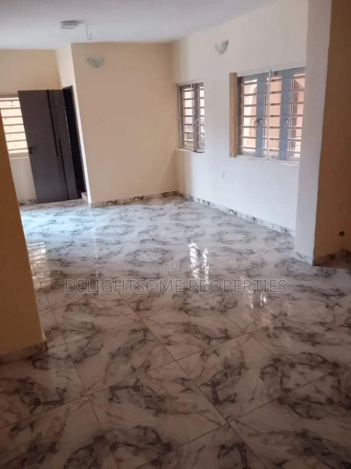 3bdrm Block of Flats in Loyola, Agodi for rent