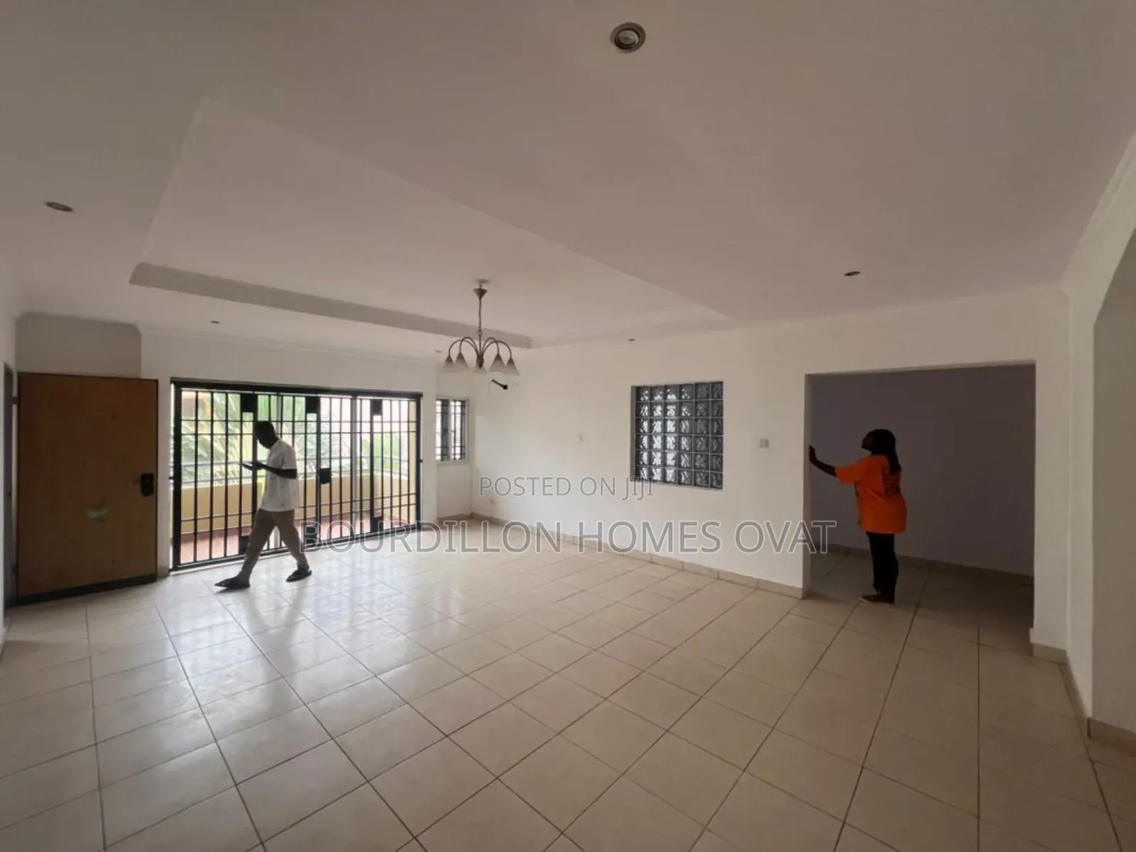 3bdrm Maisonette in Lekki Phase 1 Lagos for rent