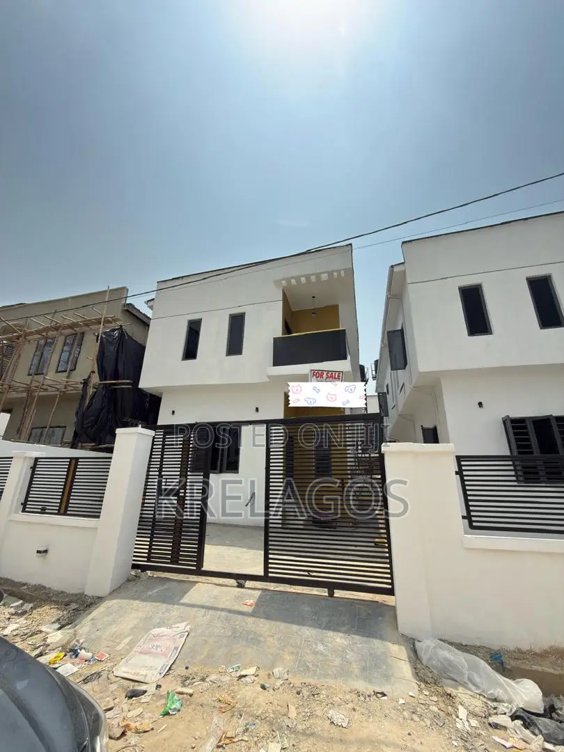 4bdrm Duplex in Ikota for sale