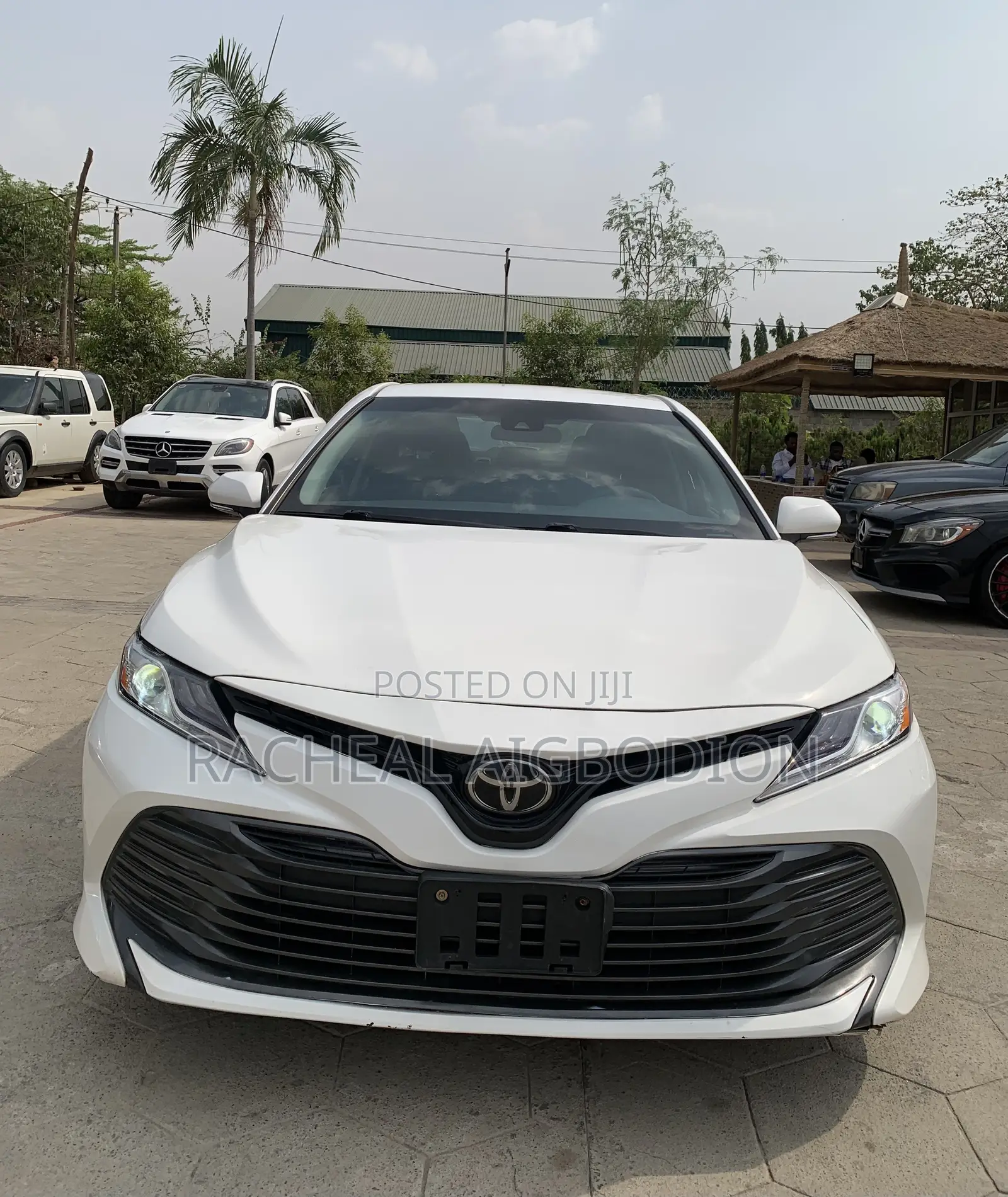 Toyota Camry 2018 White