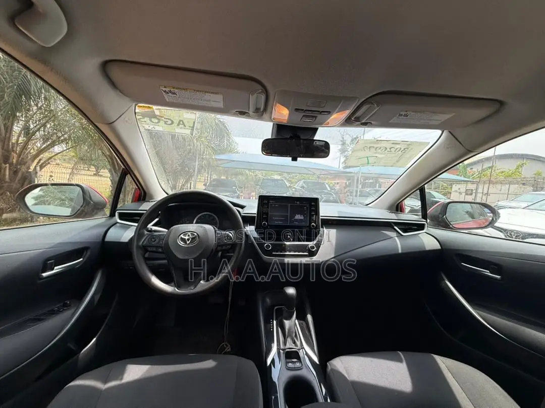 Toyota Corolla LE 2021
