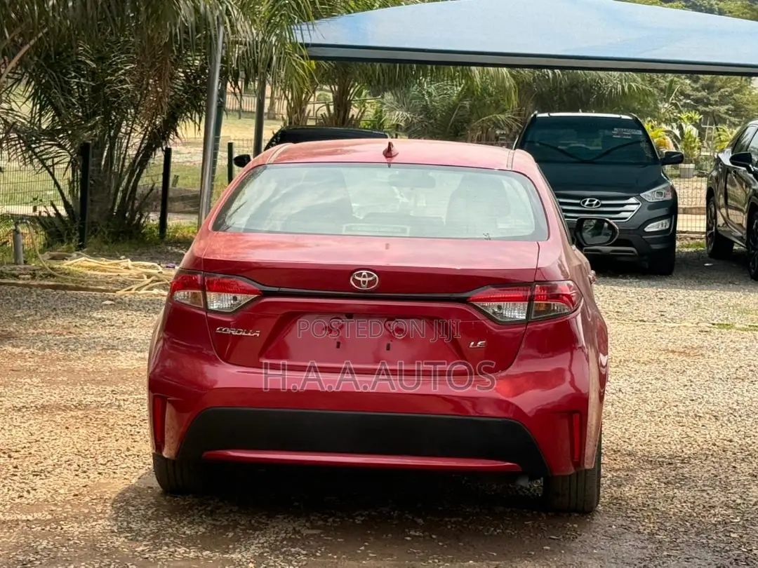 Toyota Corolla LE 2021
