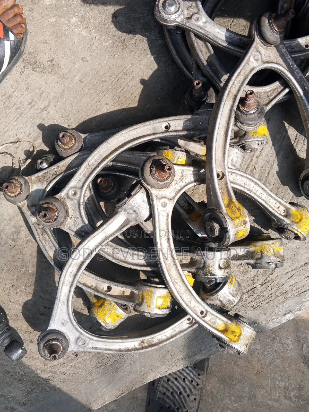Upper Arms Benz C300 W205