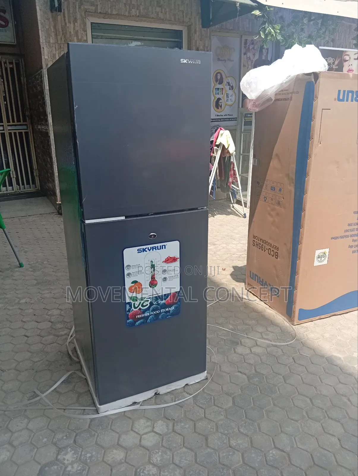 Skyrun Refrigerator 195litres
