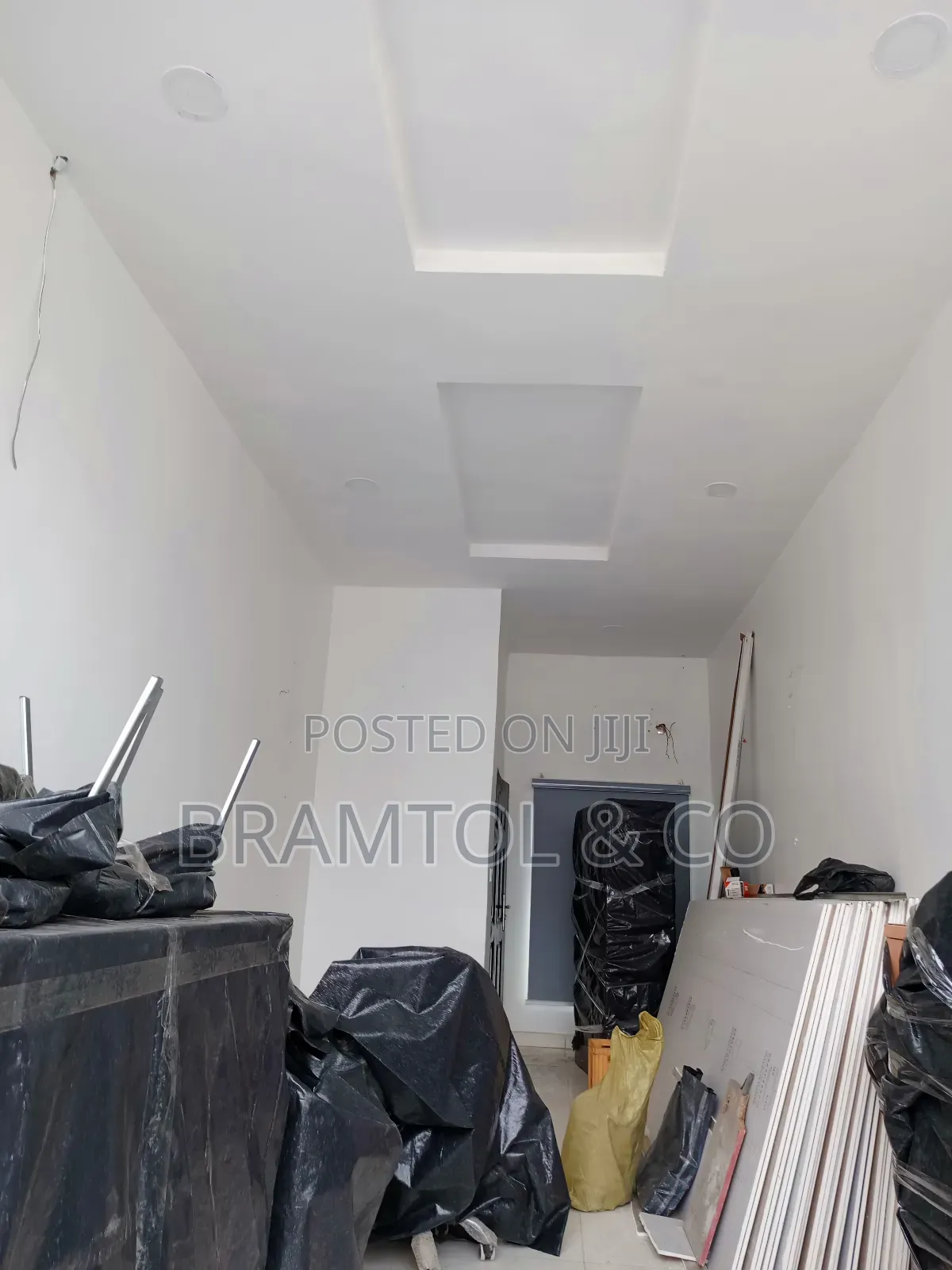 Cute 18sqm Portable Office or Shop Space