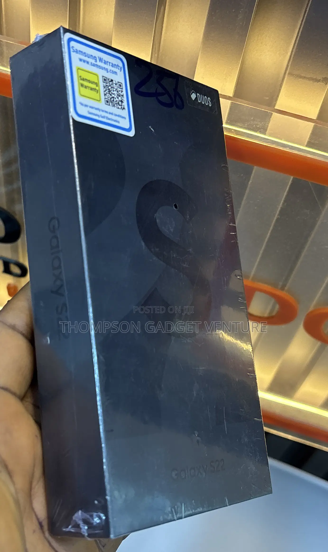New Samsung Galaxy S22 5G 256 GB Black