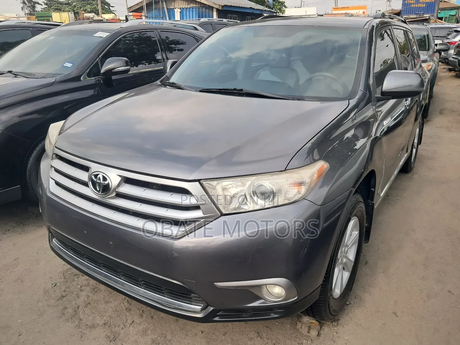 Toyota Highlander Limited 3.5l 4WD 2013 Gray