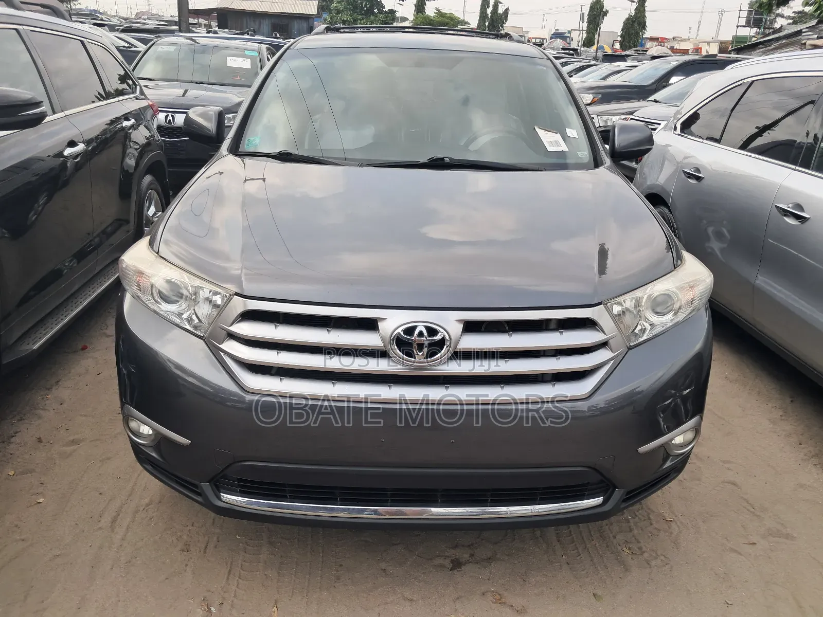 Toyota Highlander Limited 3.5l 4WD 2013 Gray