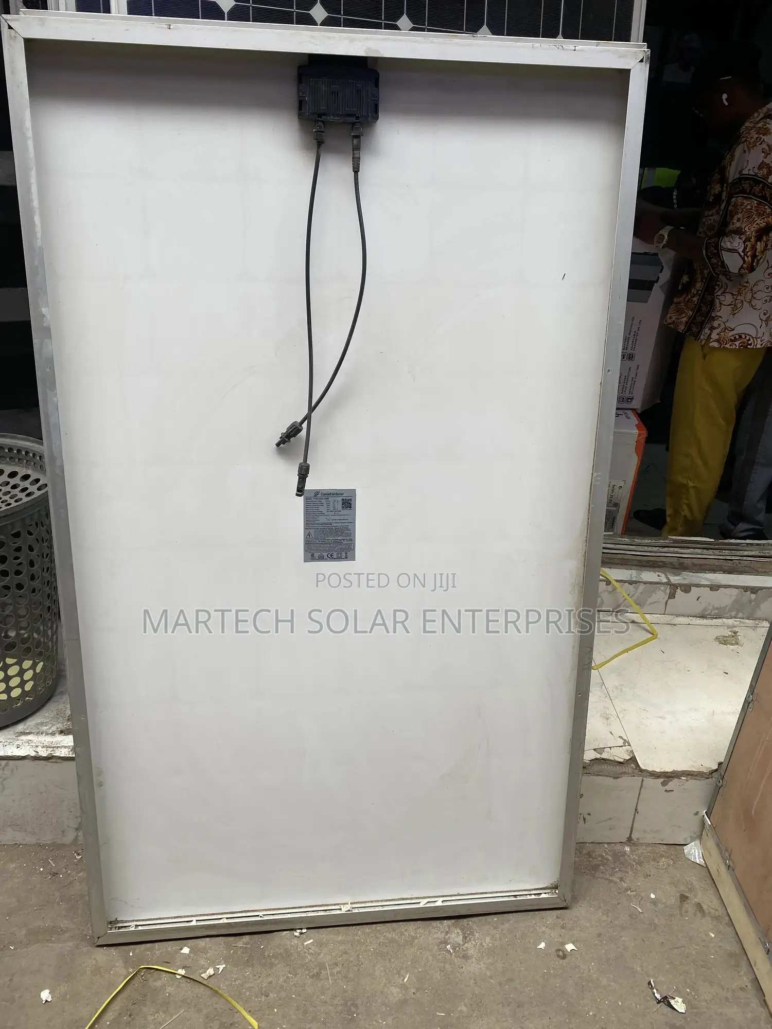 300w Canadian Solar Panel With 25 Years Guarantee