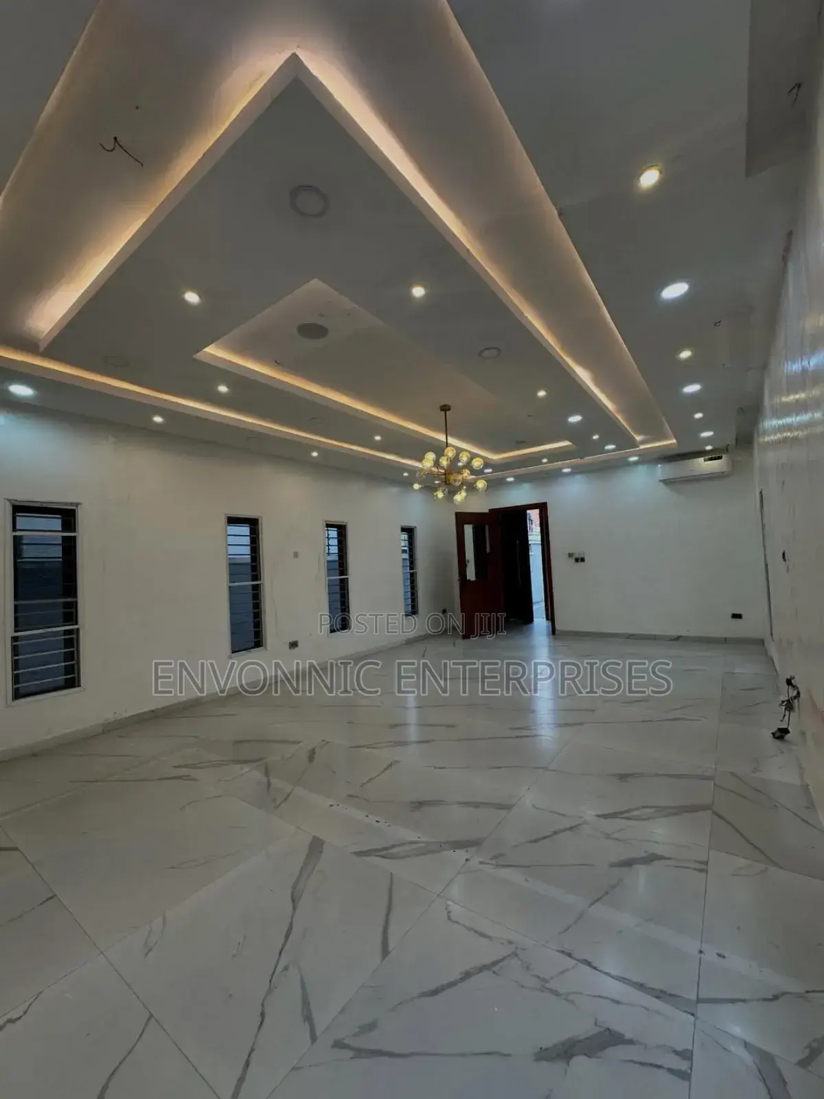 5bdrm Duplex in Agungi for rent