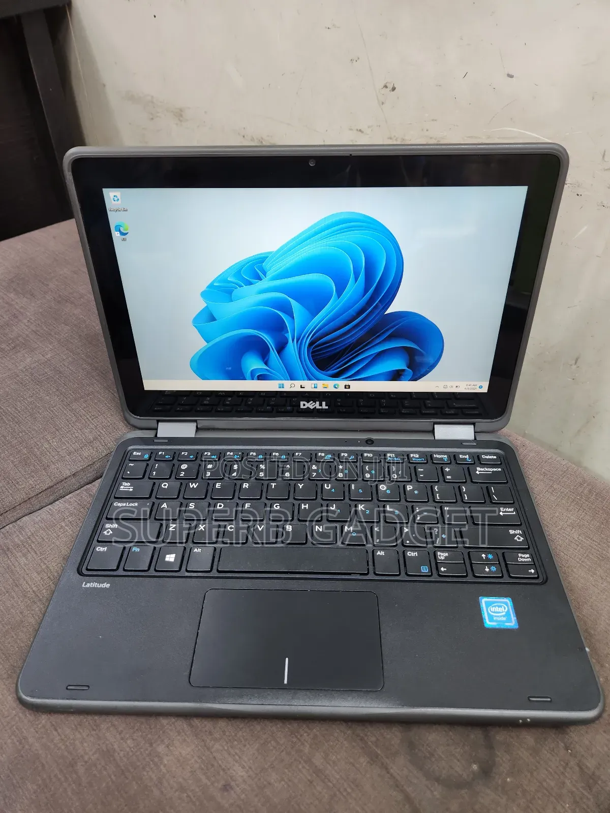 Laptop Dell Latitude 3189 8GB Intel Pentium SSD 128GB