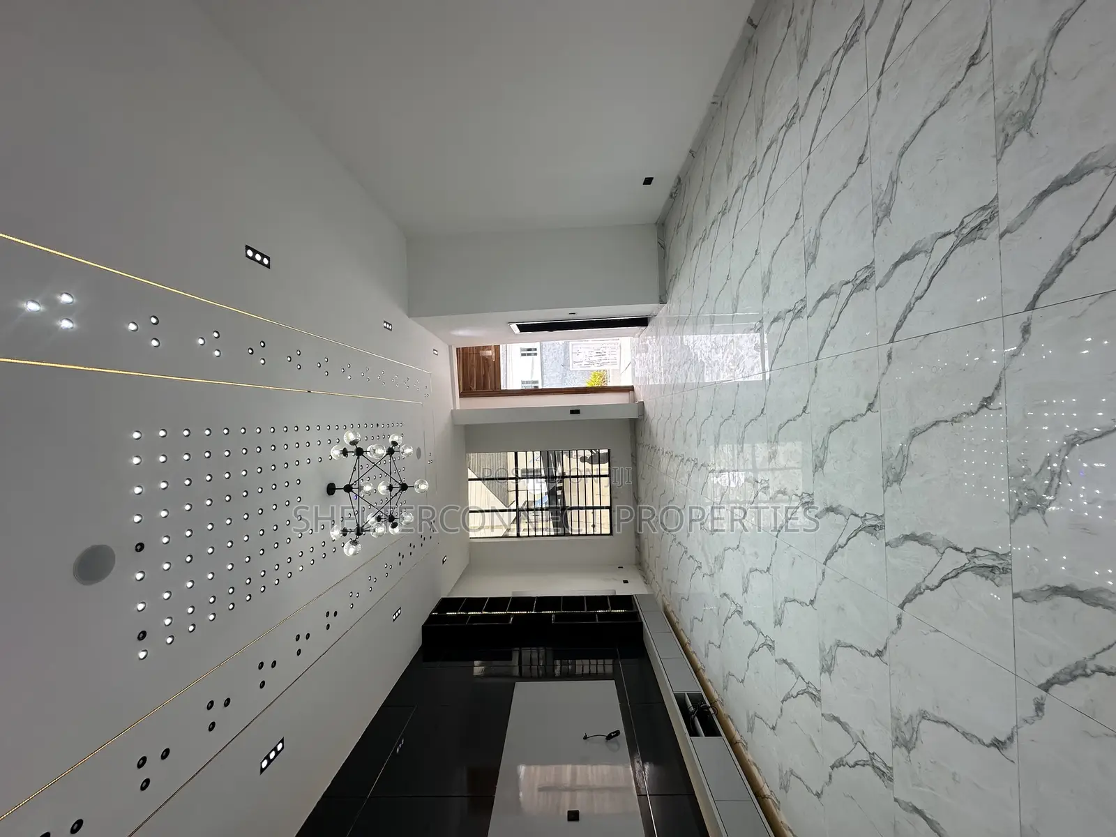 5bdrm Duplex in Lekki for sale