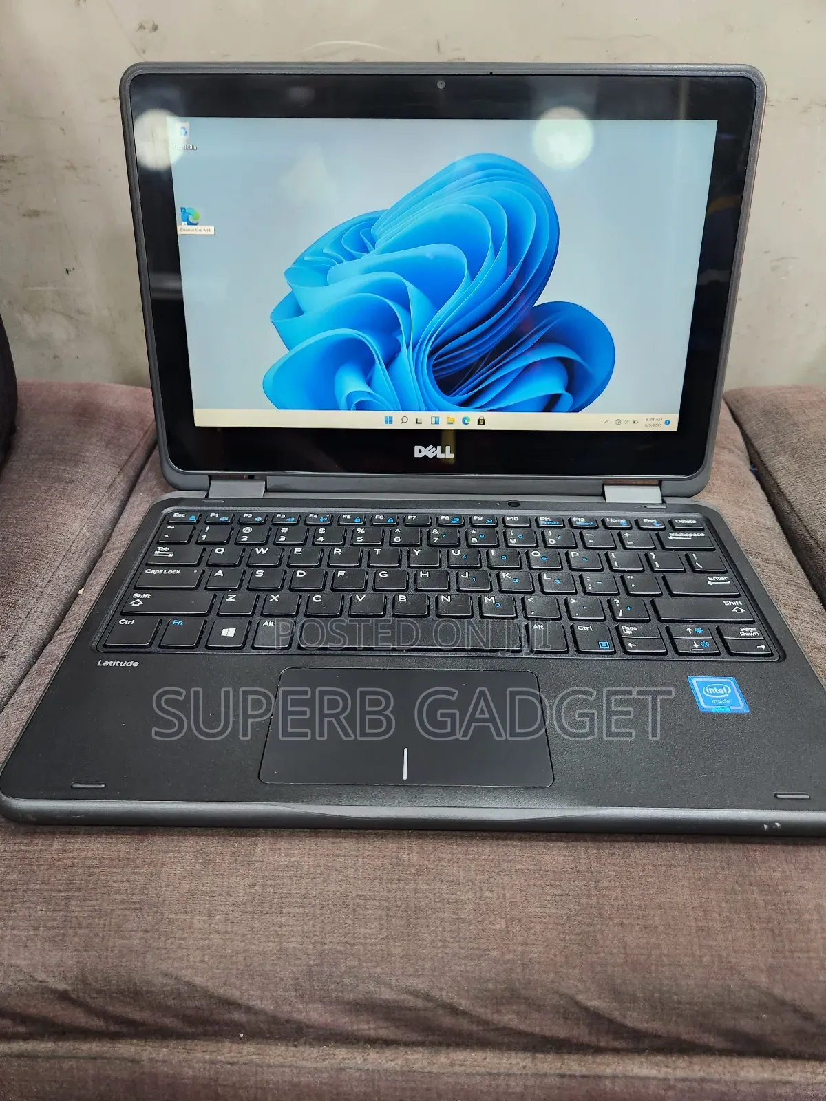 Laptop Dell Latitude 3189 8GB Intel Pentium SSD 128GB
