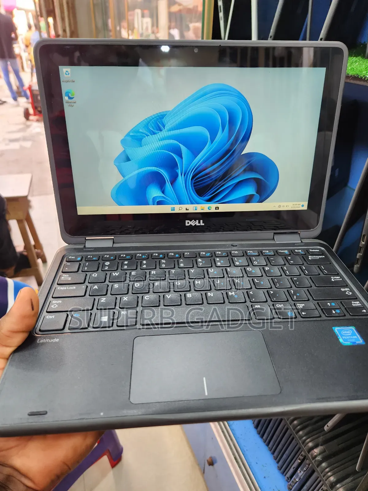 Laptop Dell Latitude 3189 4GB Intel Pentium SSD 128GB