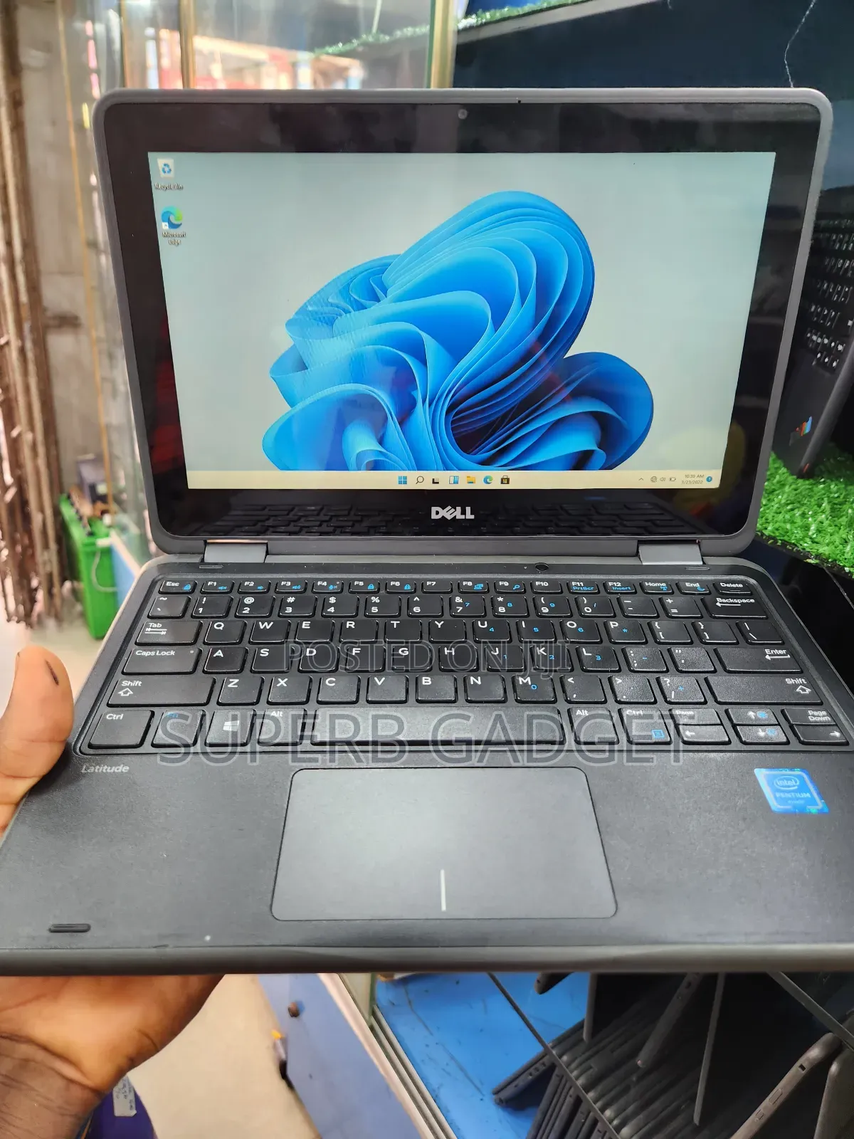 Laptop Dell Latitude 3189 4GB Intel Pentium SSD 128GB