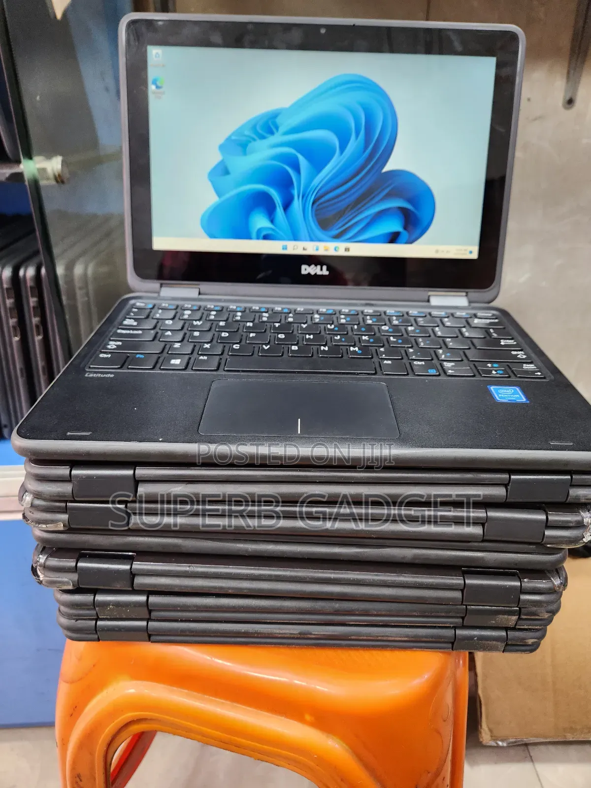 Laptop Dell Latitude 3189 8GB Intel Pentium SSD 128GB