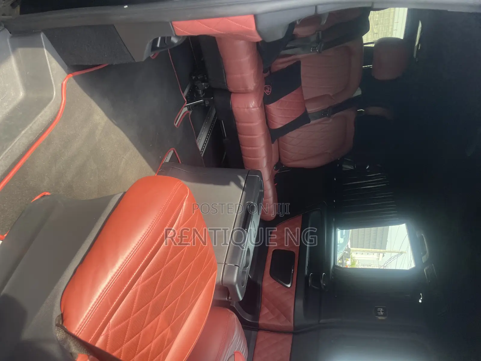 Mercedes Viano 2023 Available for Rent