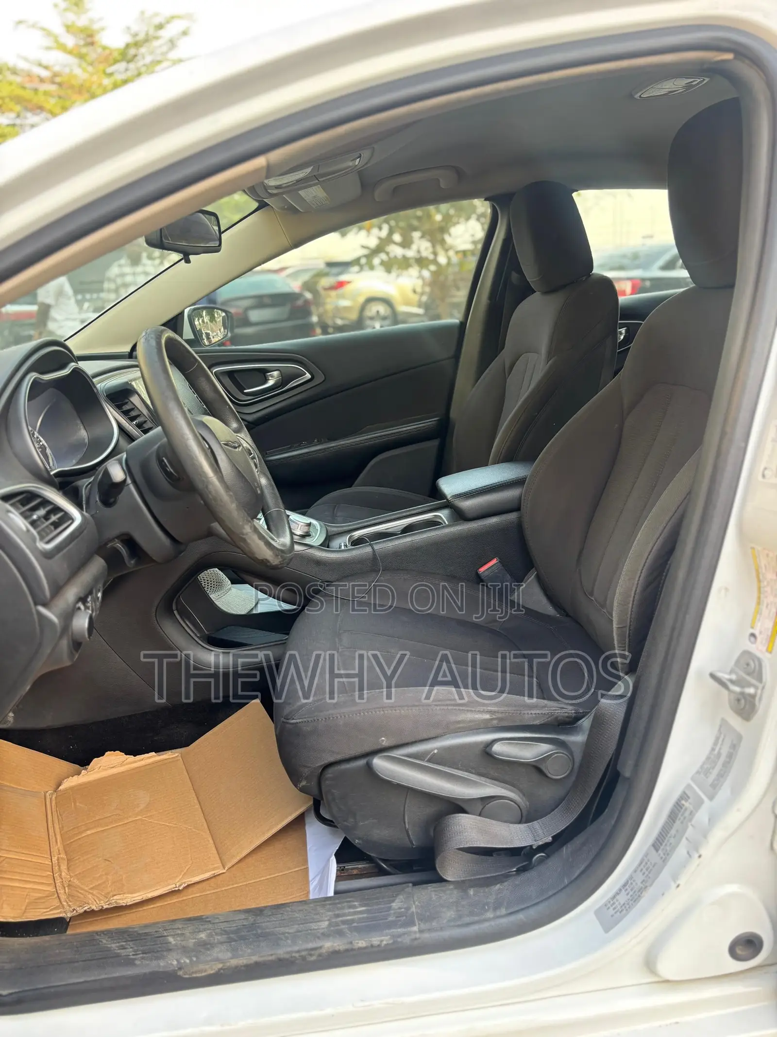 Chrysler 200 Limited 2015 White