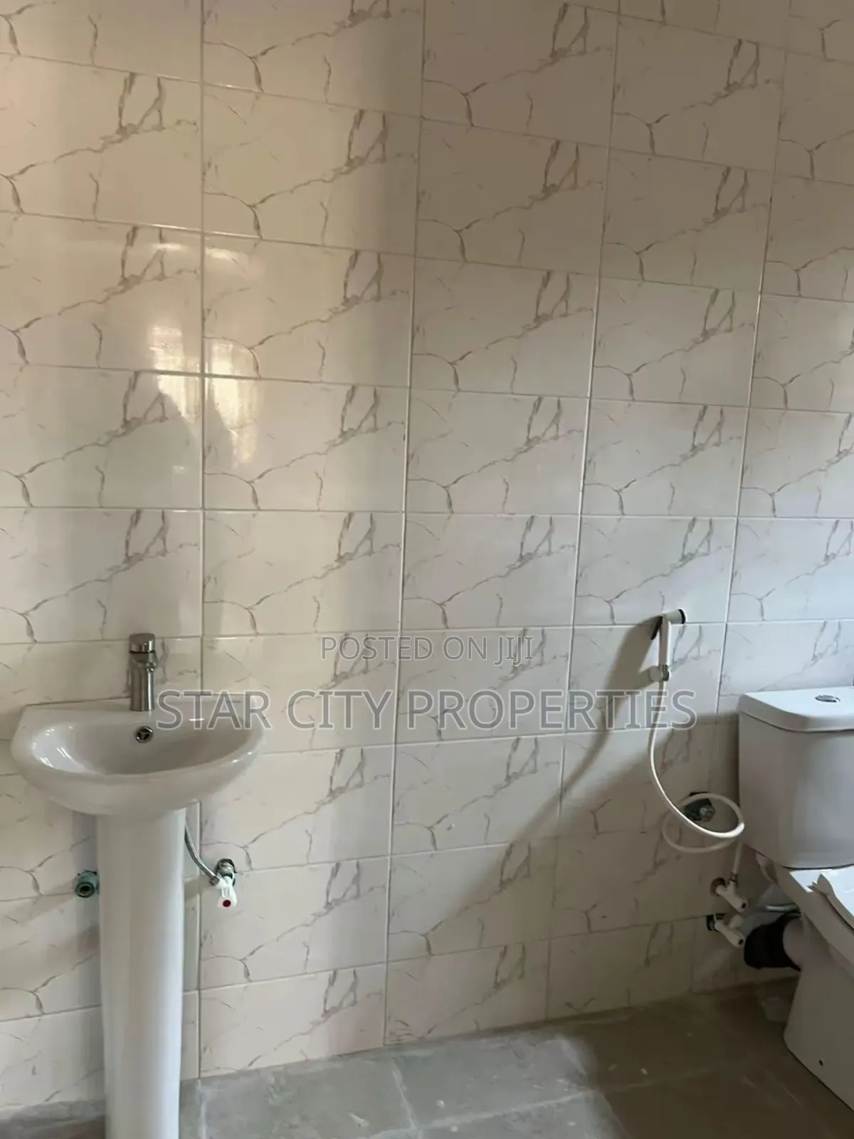 3bdrm Apartment in Magodo Isheri Lagos for rent