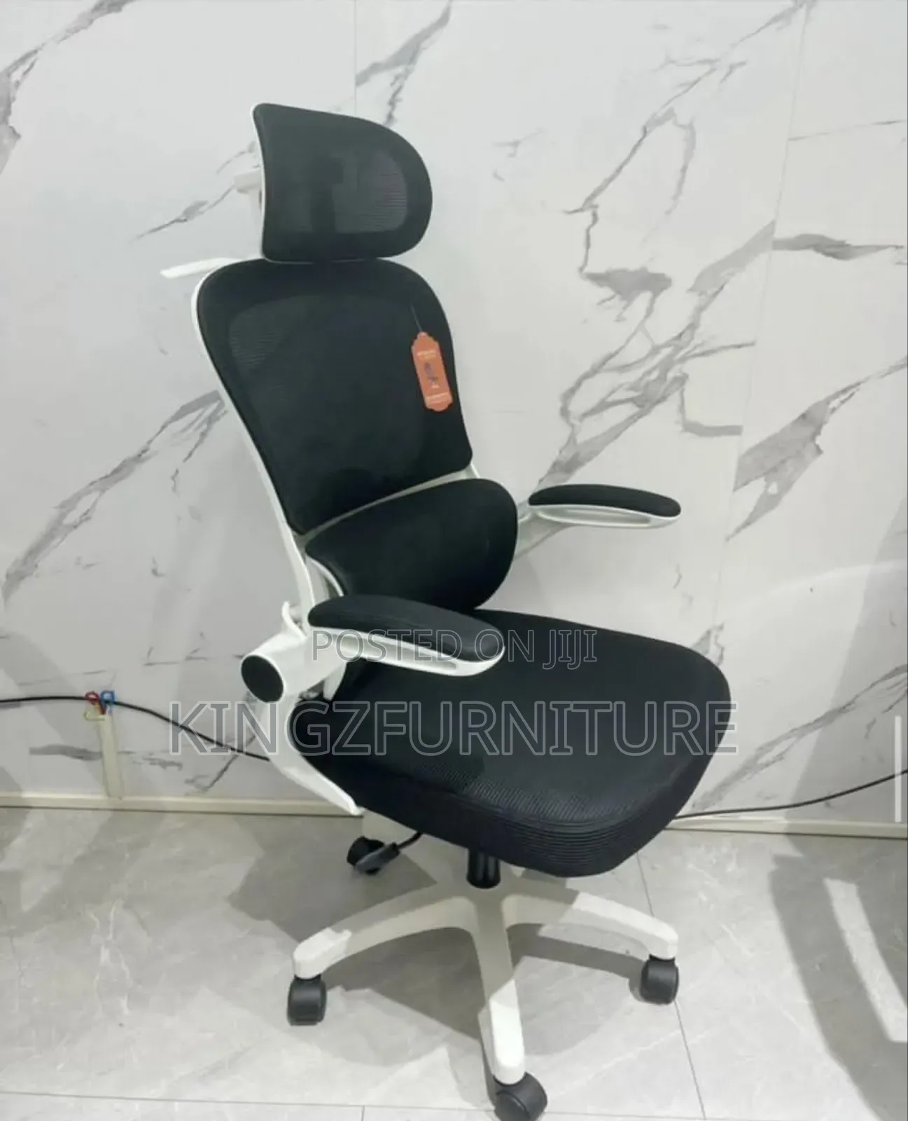 Ergonomic Office Chair Featuring a Two-Tone Black and White Design