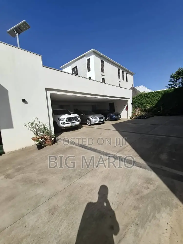 Furnished 4bdrm Mansion in Guzape for sale