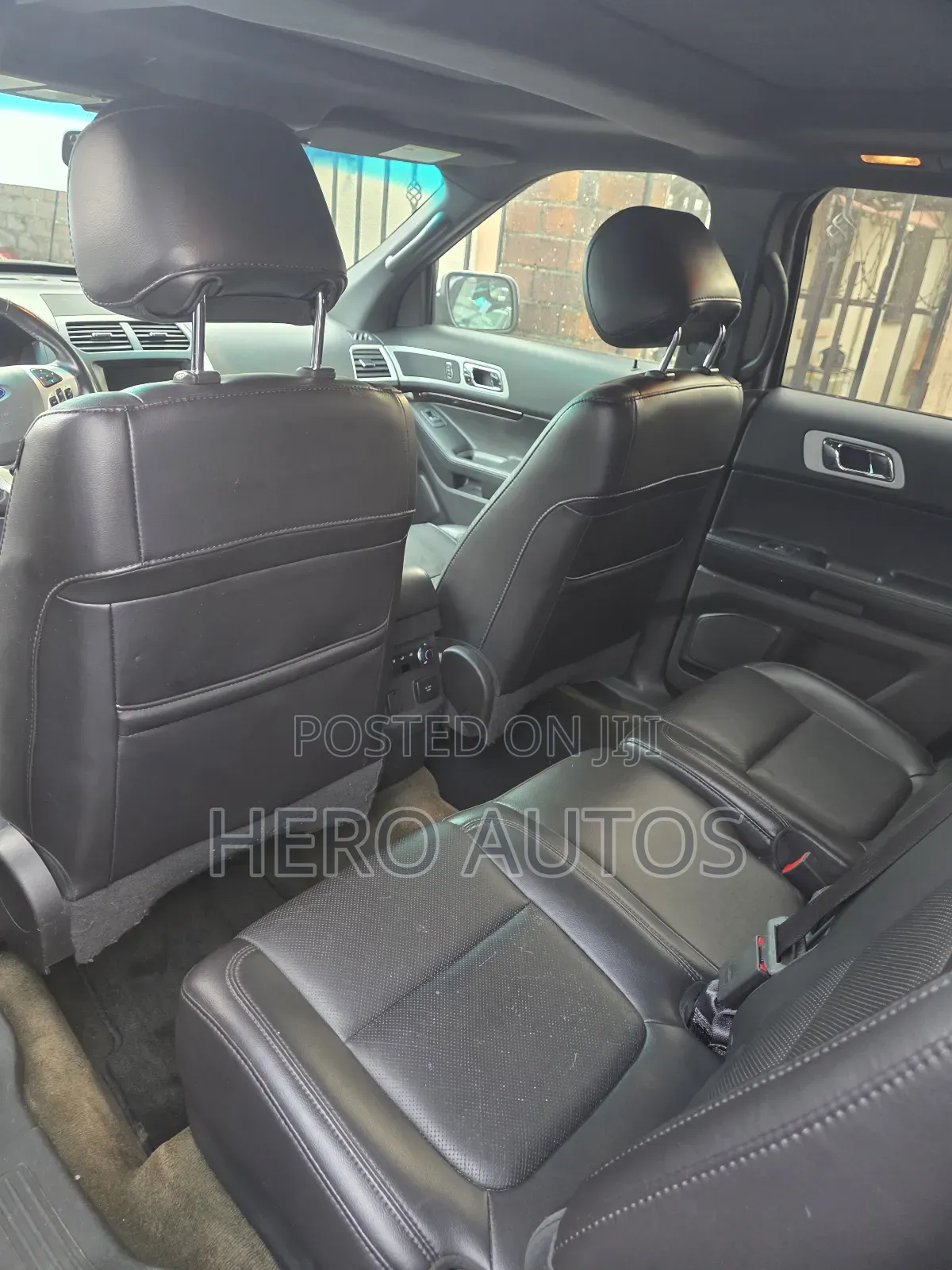 Ford Explorer Limited 4dr 4x4 (3.5L 6cyl 6A) 2013 Silver