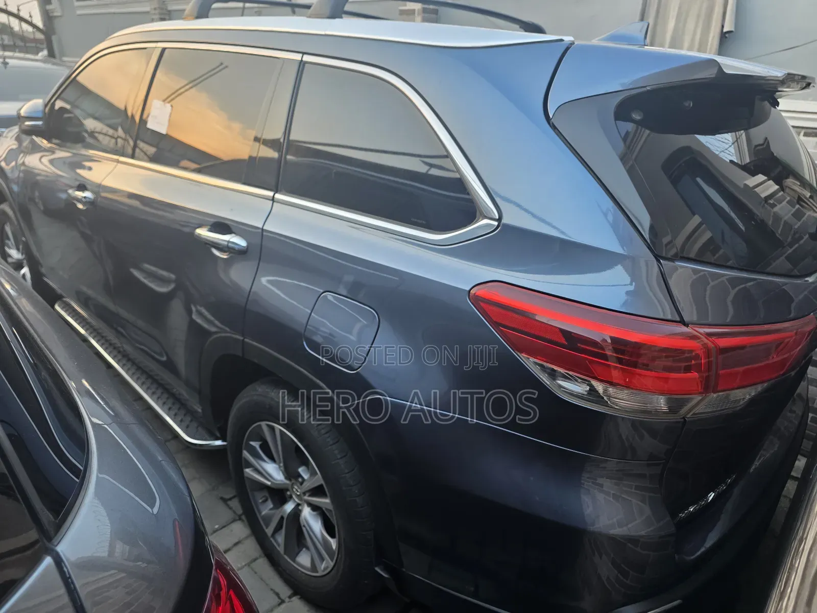 Toyota Highlander XLE 4dr SUV AWD (3.5L 6cyl 6A) 2014 Blue