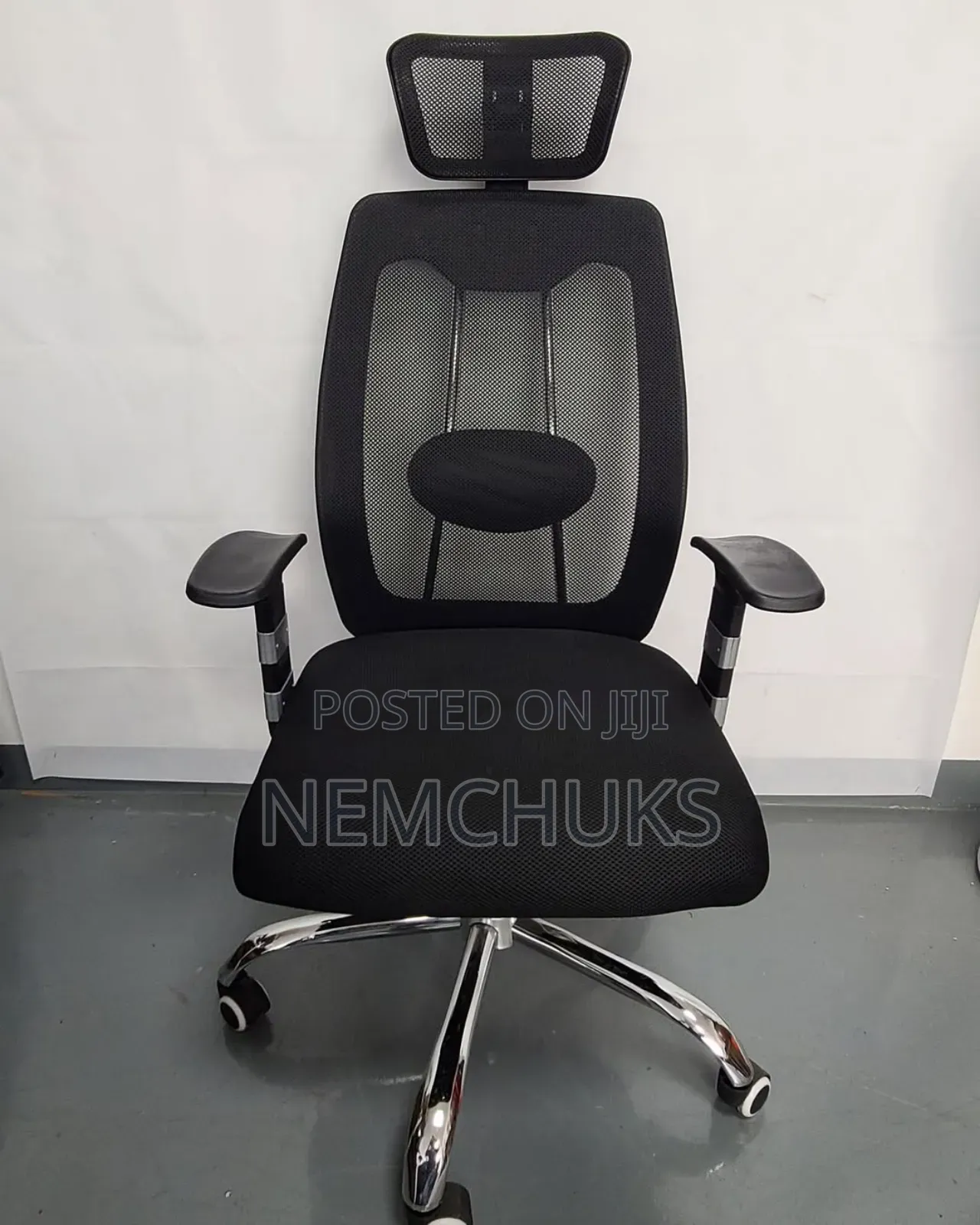 High Back Guest Chair With Headrest