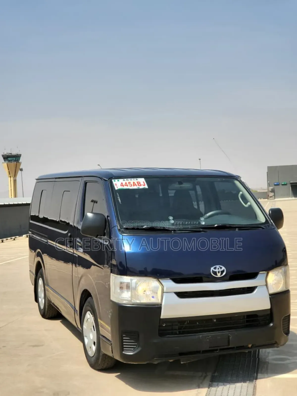 Toyota HiAce 2014 Blue