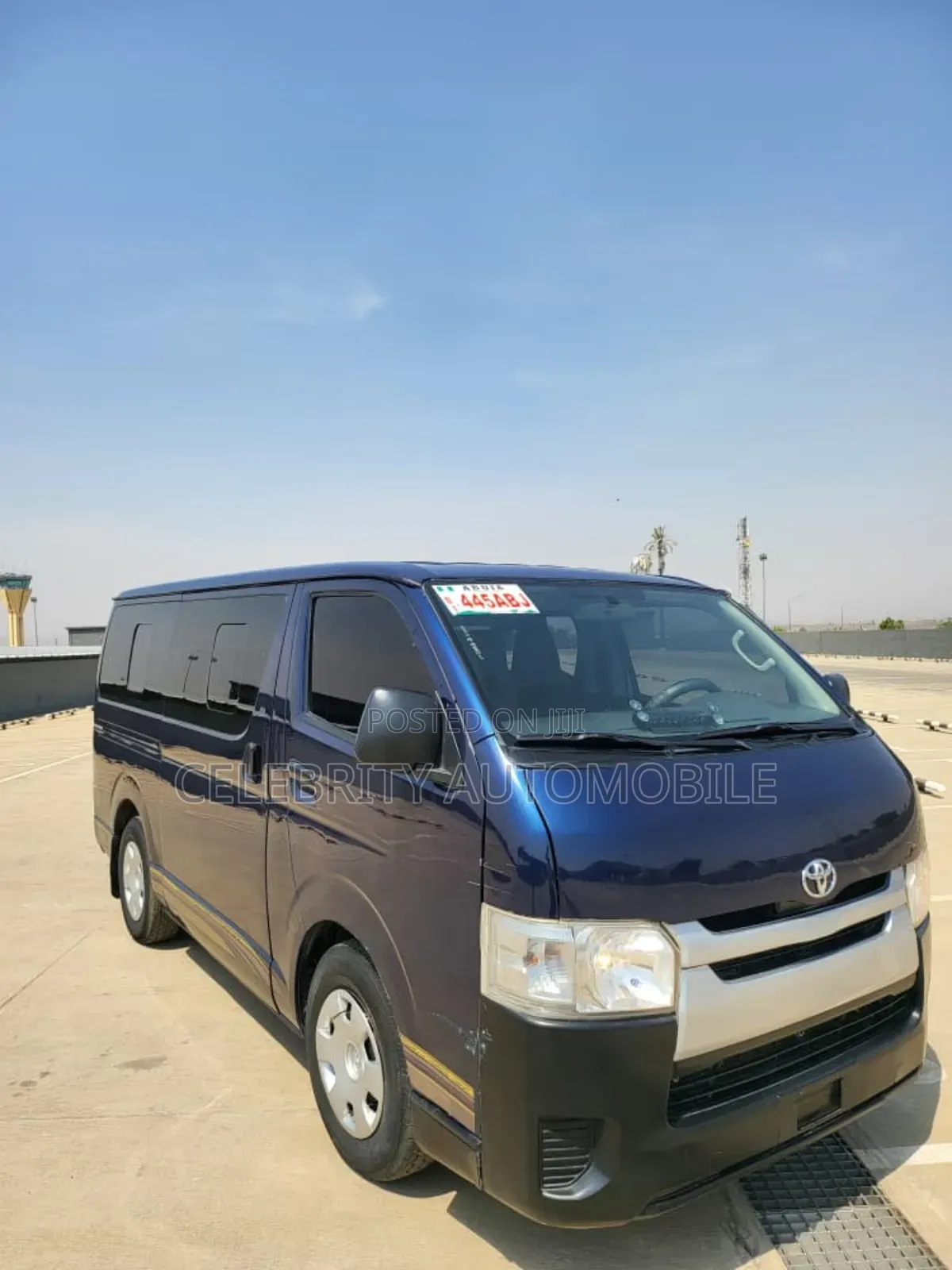 Toyota HiAce 2014 Blue