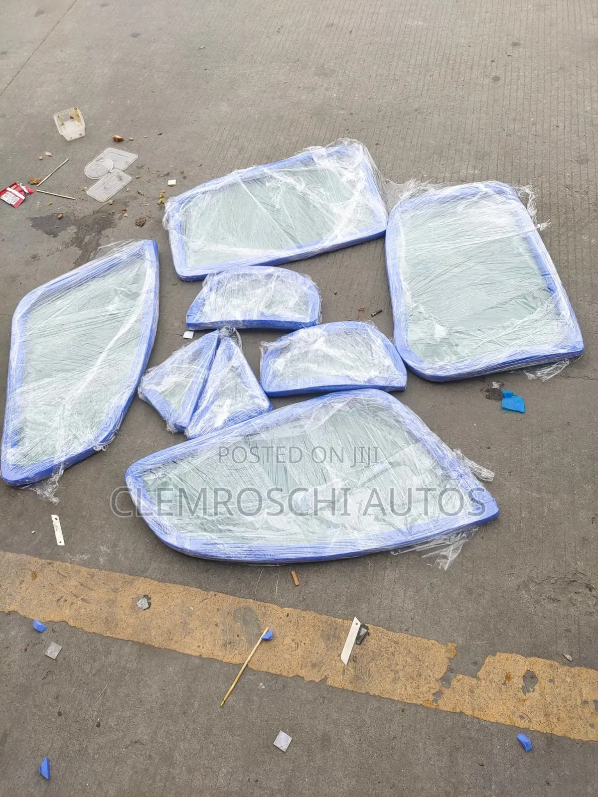 High Quality Certified New Side Door Glass Bentley Bentayga 2018-2026
