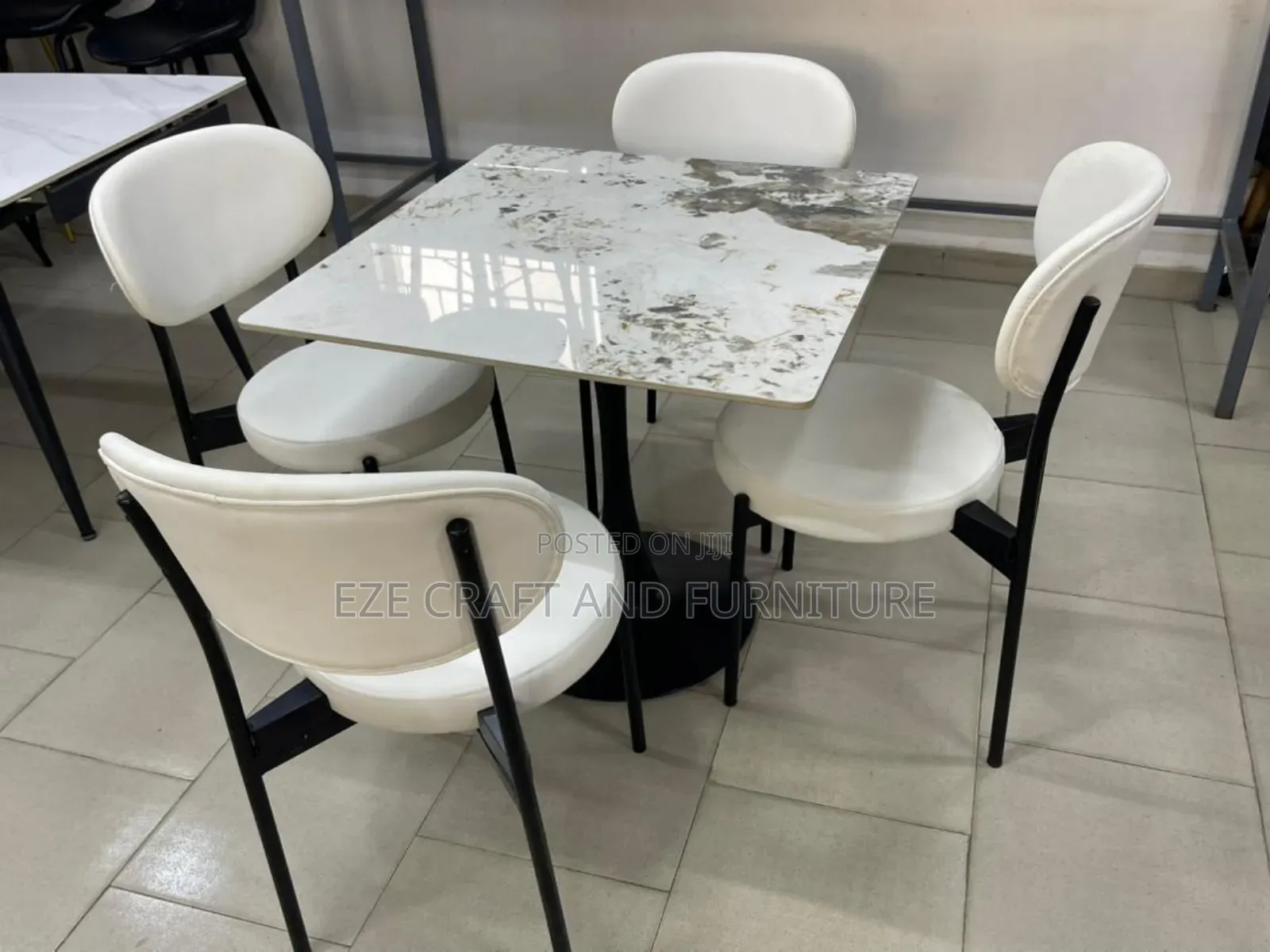 By 4seaters Dinning Set