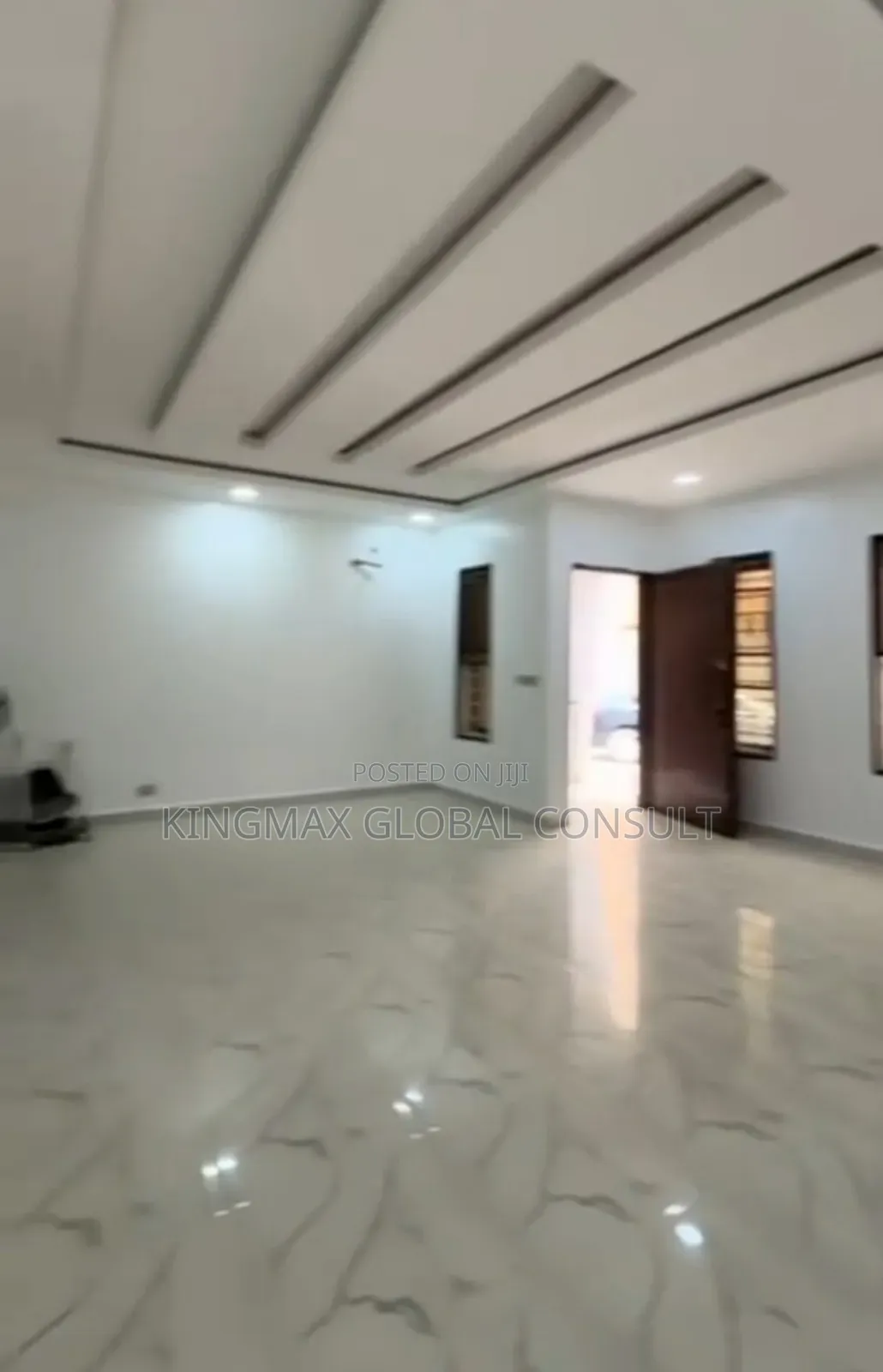 3bdrm Apartment in Wuye Abuja for sale