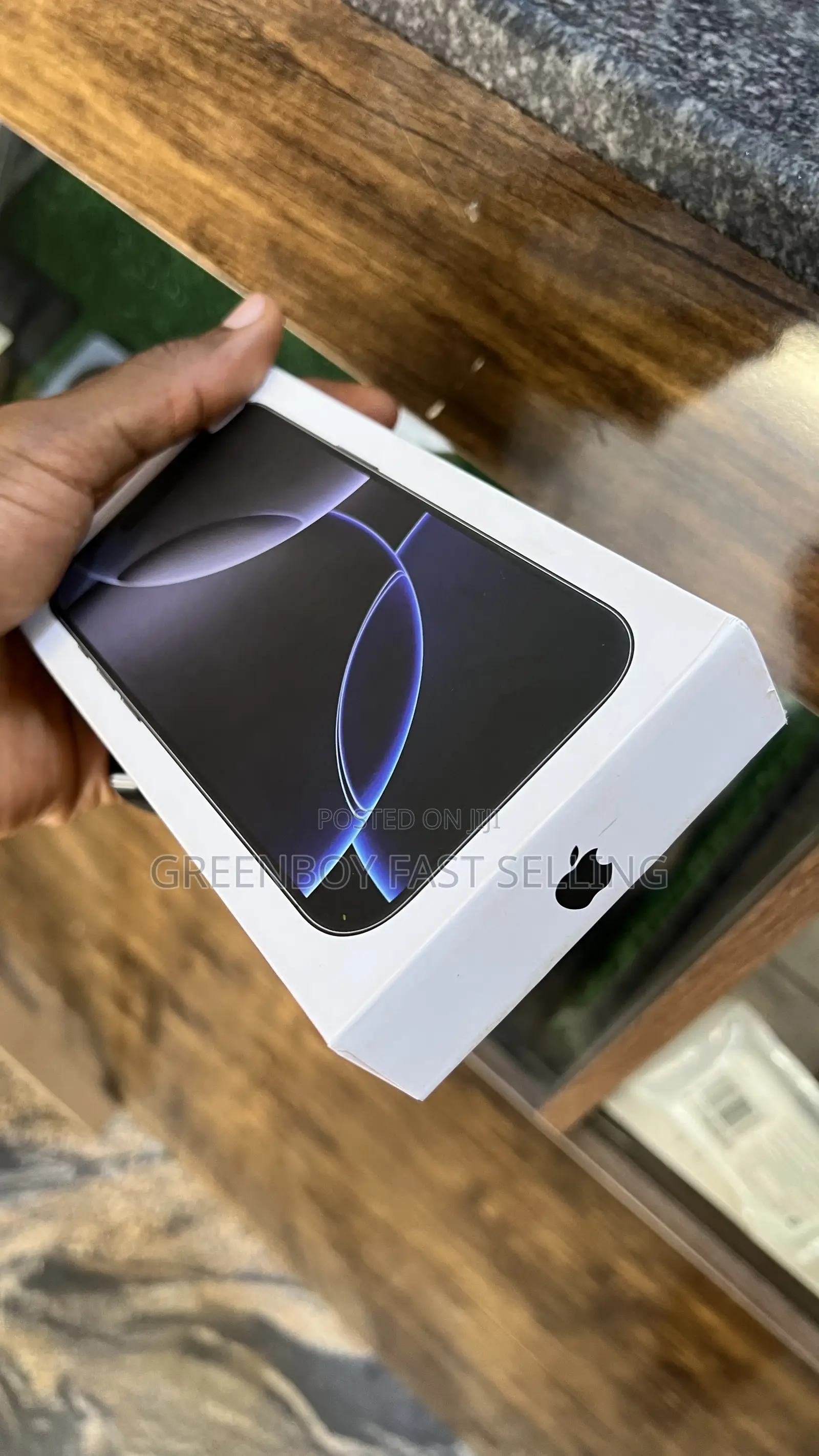 New Apple iPhone 16 Pro 256 GB Black