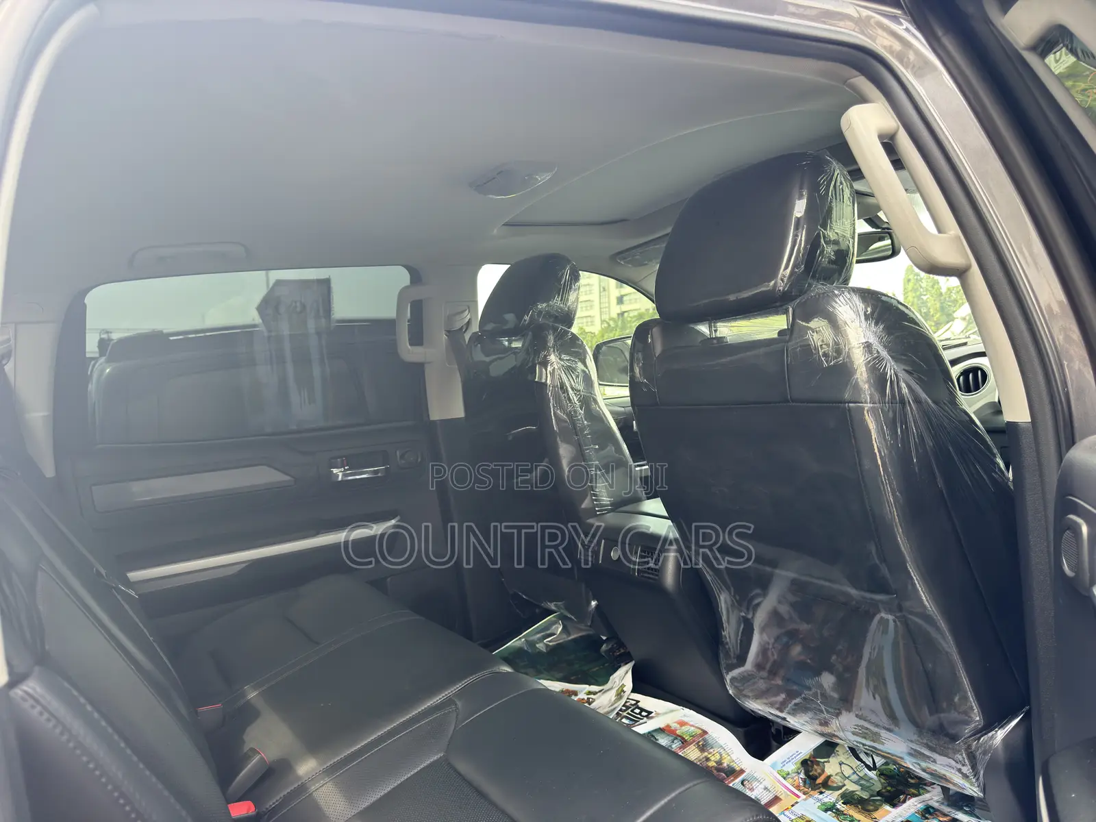 Toyota Tundra Platinum 4dr CrewMax 4WD SB (5.7L 8cyl 6A) 2014 Gray