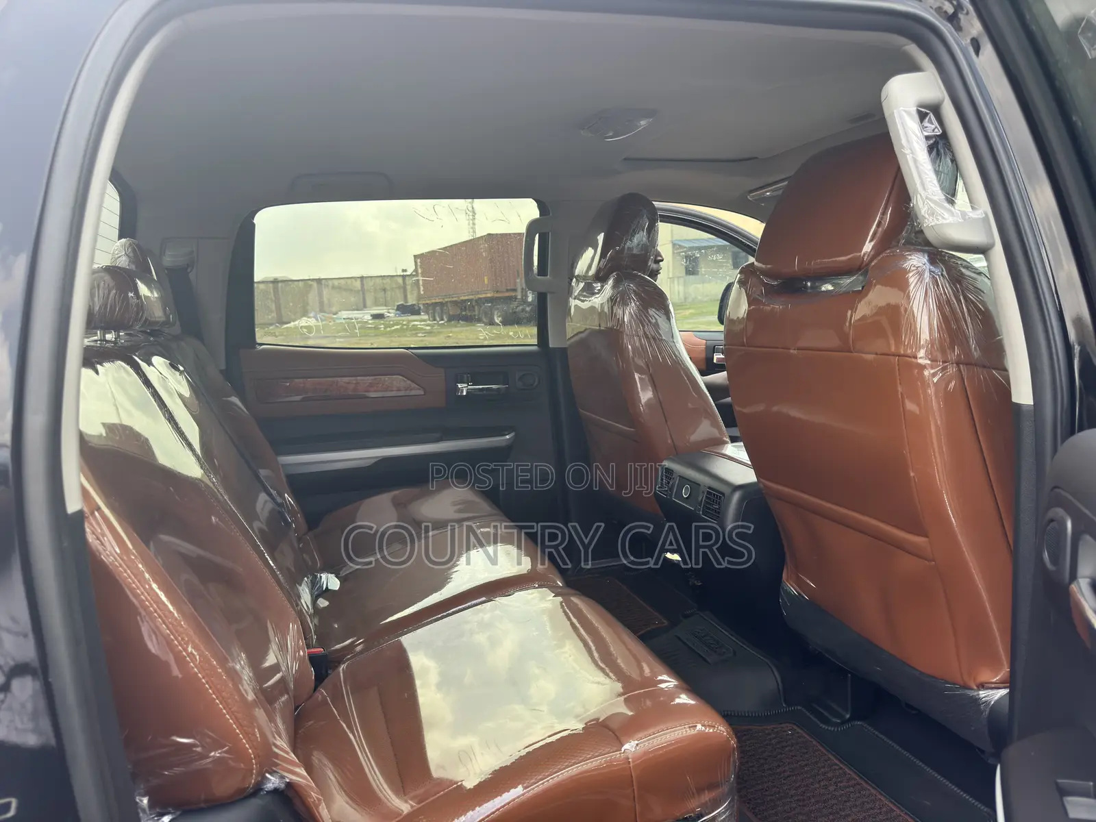 Toyota Tundra 1794 5.7L V8 w/FFV 4x4 CrewMax 5.6 ft. box 145.7 in. WB