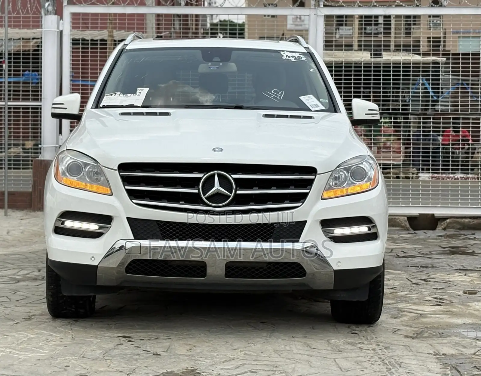 Mercedes-Benz M Class ML350 4MATIC 4dr SUV AWD (3.5L 6cyl 7A) 2015 White