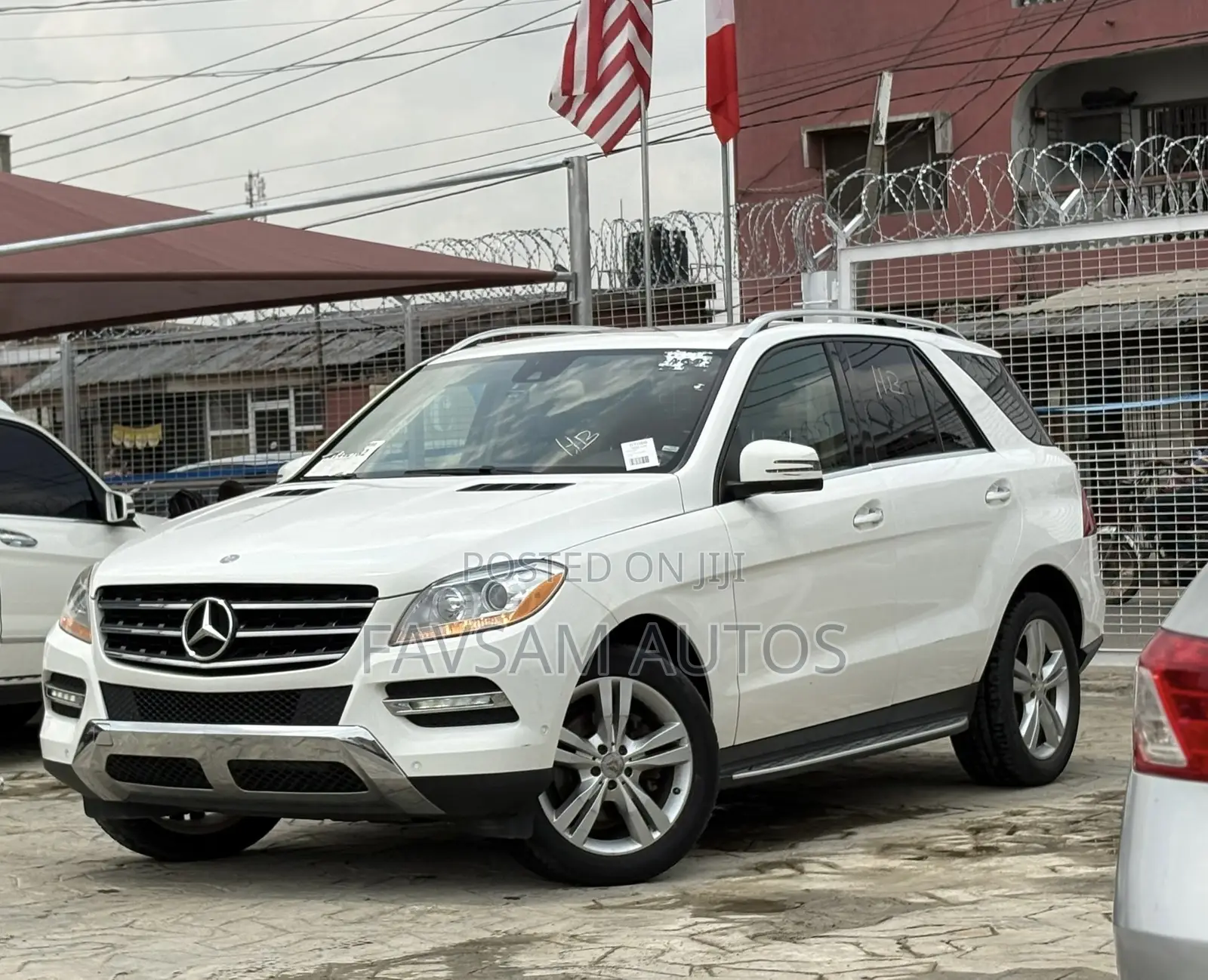 Mercedes-Benz M Class ML350 4MATIC 4dr SUV AWD (3.5L 6cyl 7A) 2015 White