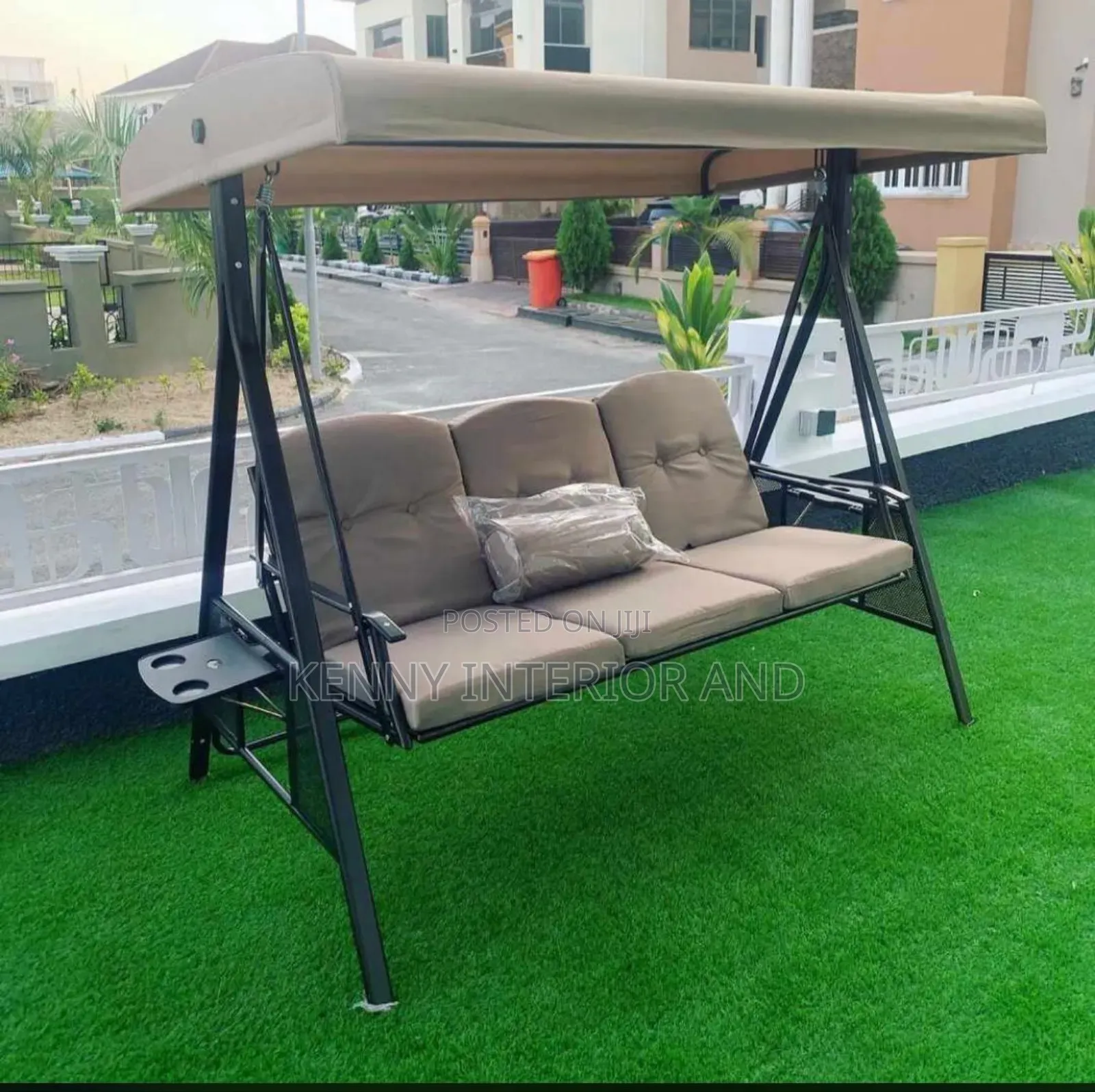 Out Door Seater