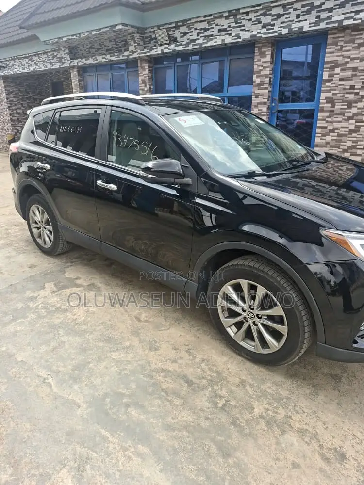 Toyota RAV4 Limited AWD (2.5L 4cyl 6A) 2017 Black